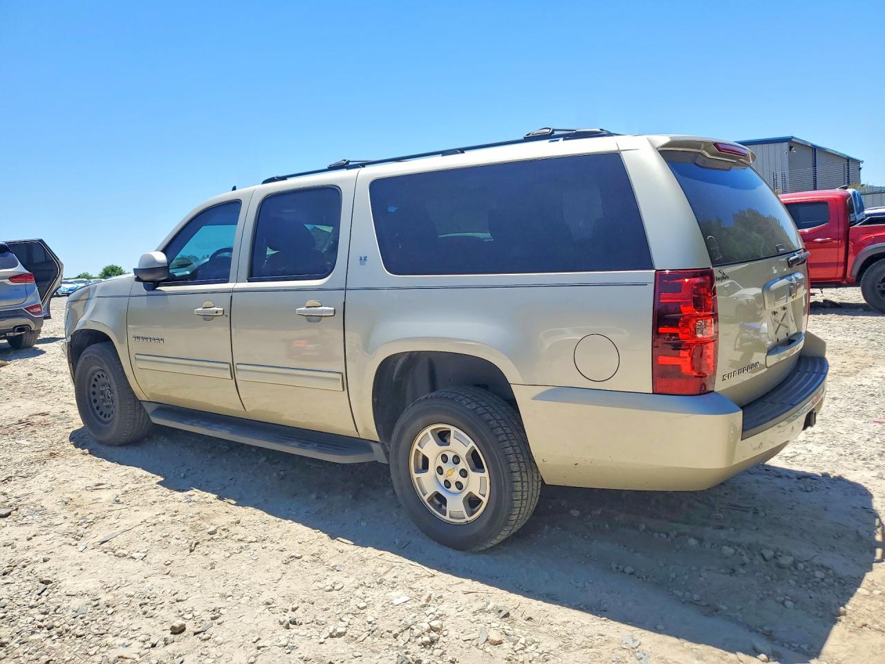 2013 Chevrolet Suburban C1500 Lt Tan vin: 1GNSCJE03DR153009