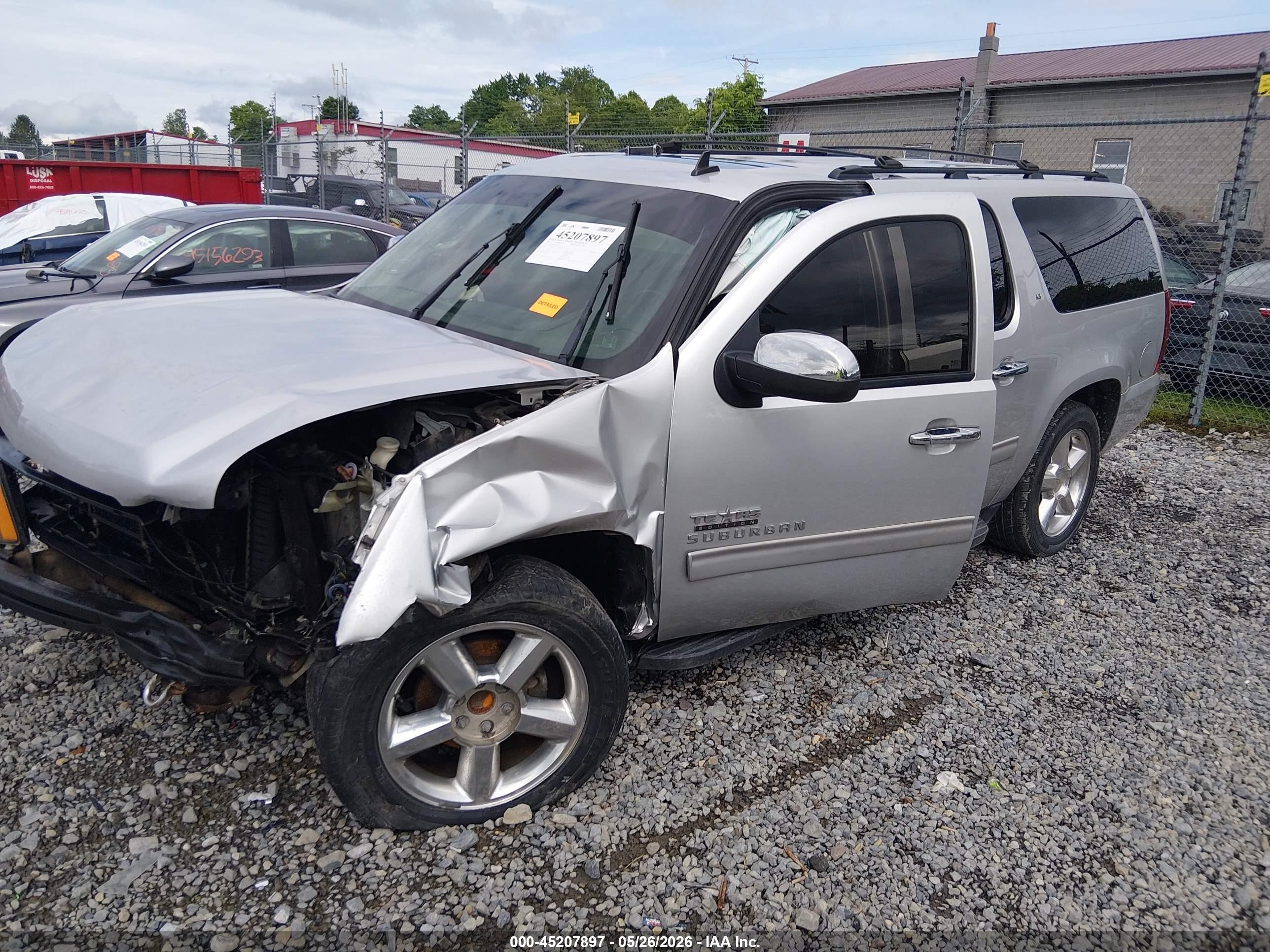 2014 Chevrolet Suburban 1500 Lt Silver vin: 1GNSCJE03ER217647