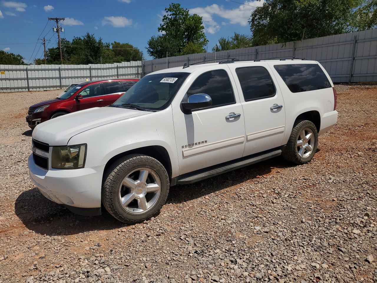 2011 Chevrolet Suburban C1500 Lt White vin: 1GNSCJE04BR291669