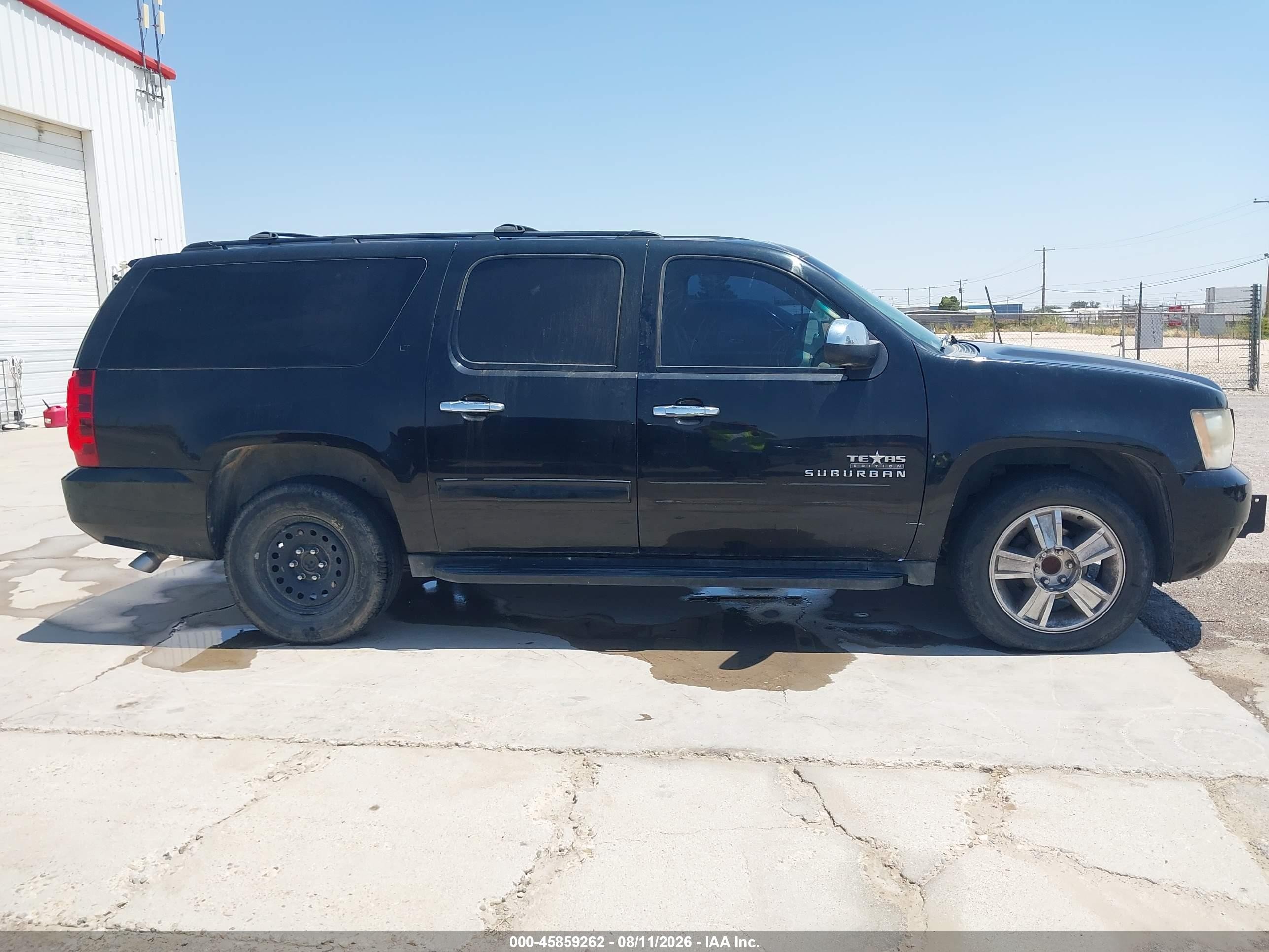 2011 Chevrolet Suburban 1500 Lt1 Black vin: 1GNSCJE05BR325330