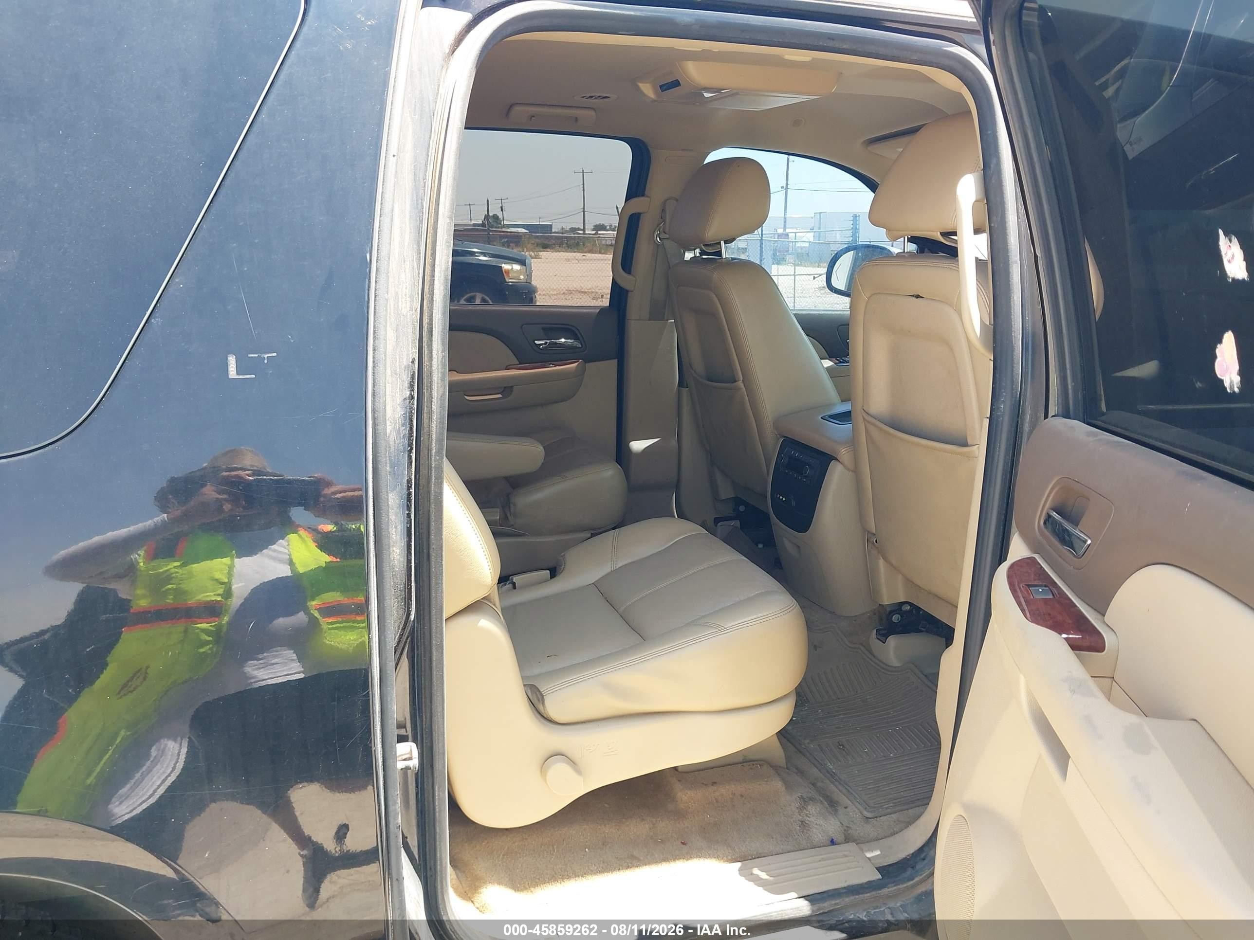 2011 Chevrolet Suburban 1500 Lt1 Black vin: 1GNSCJE05BR325330