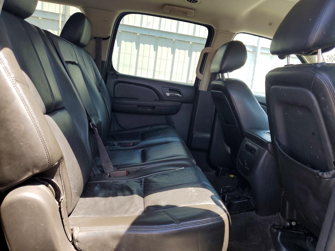 2011 Chevrolet Suburban C1500 Lt Black vin: 1GNSCJE05BR359736