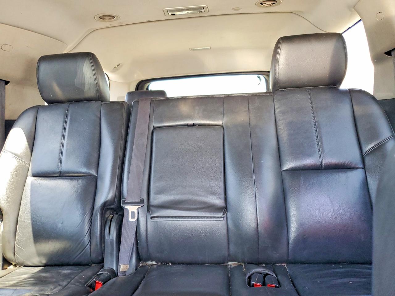 2011 Chevrolet Suburban C1500 Lt Black vin: 1GNSCJE05BR359736
