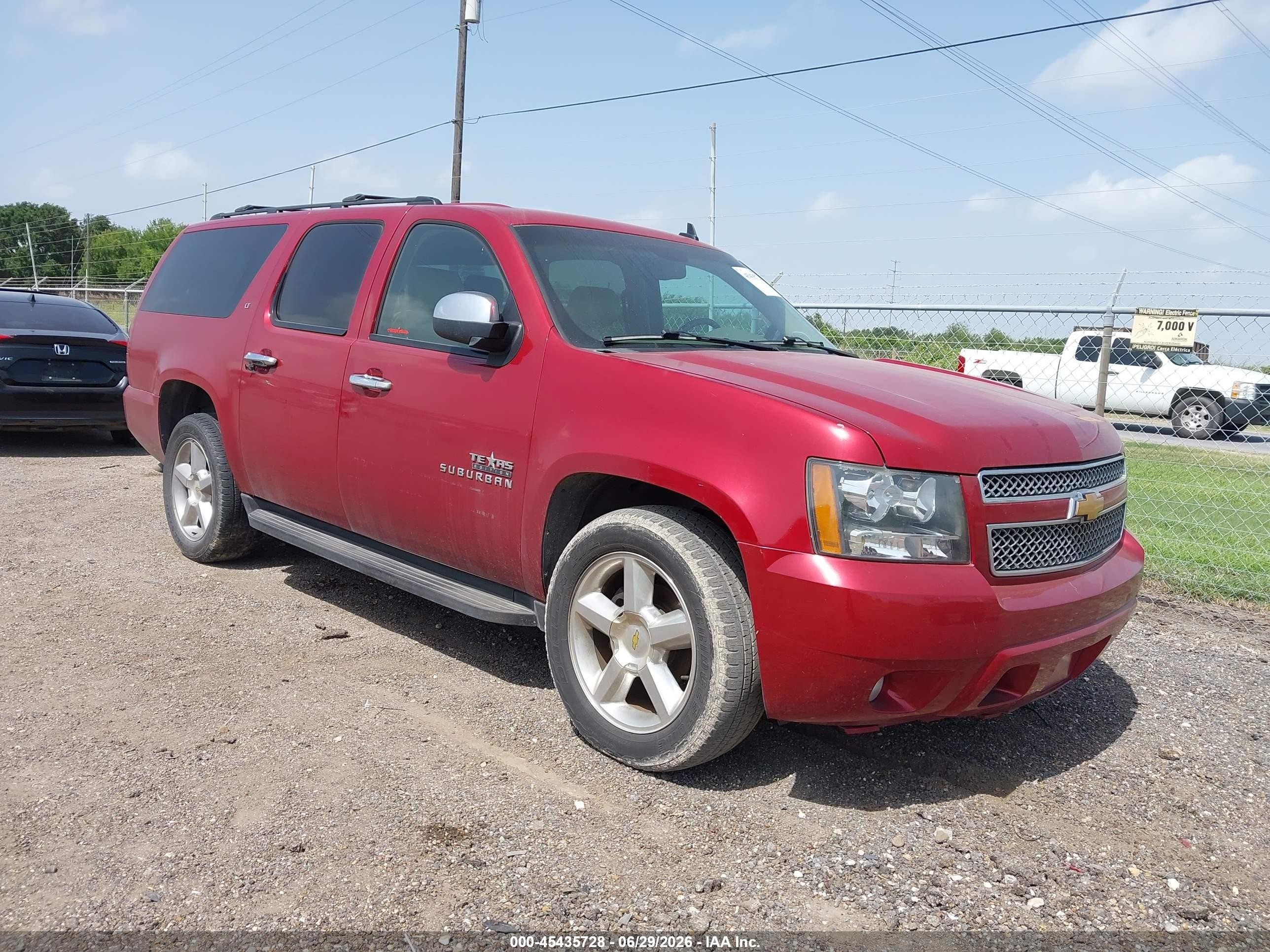 2013 Chevrolet Suburban Lt Red vin: 1GNSCJE05DR101848