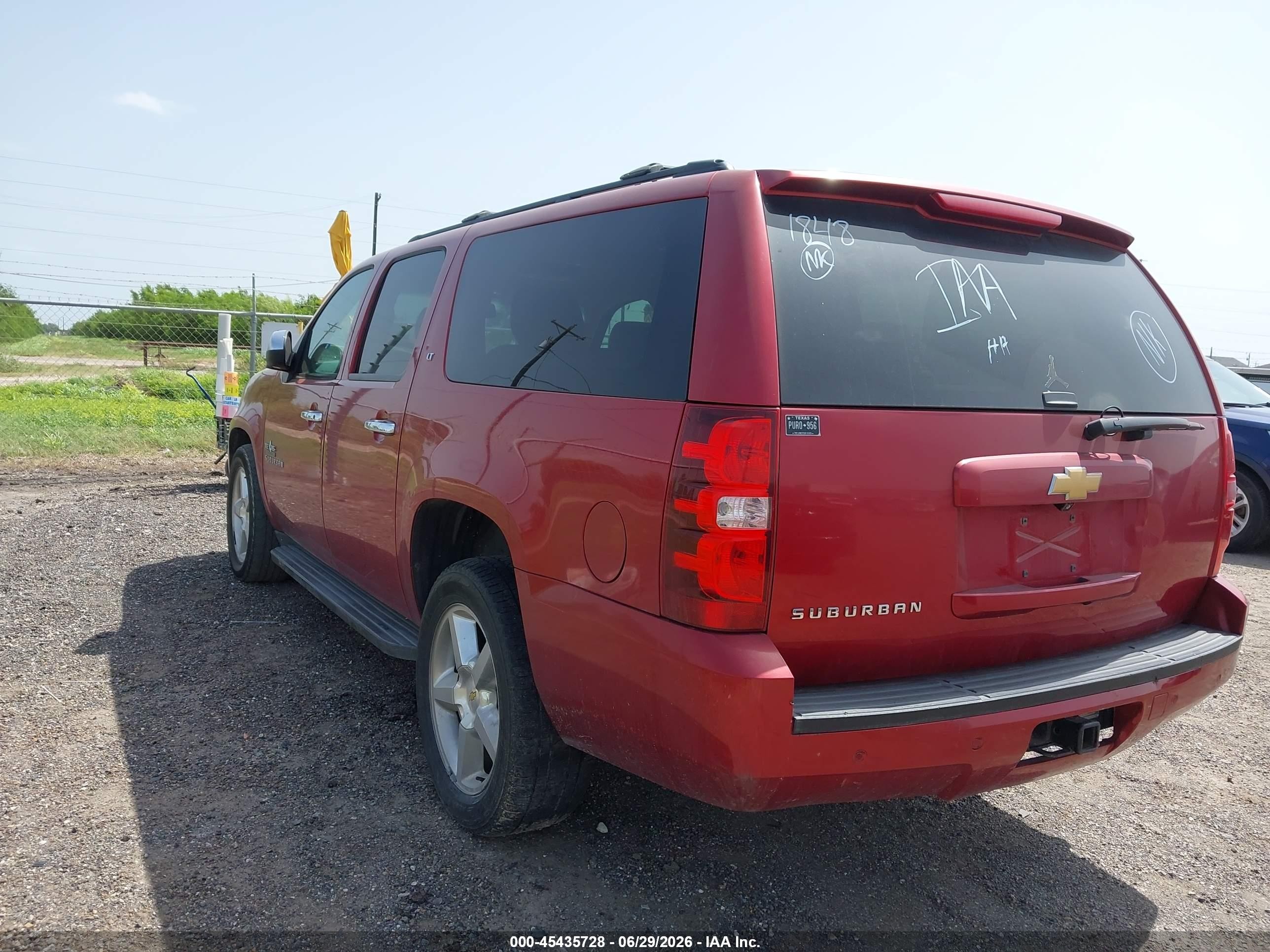 2013 Chevrolet Suburban Lt Red vin: 1GNSCJE05DR101848