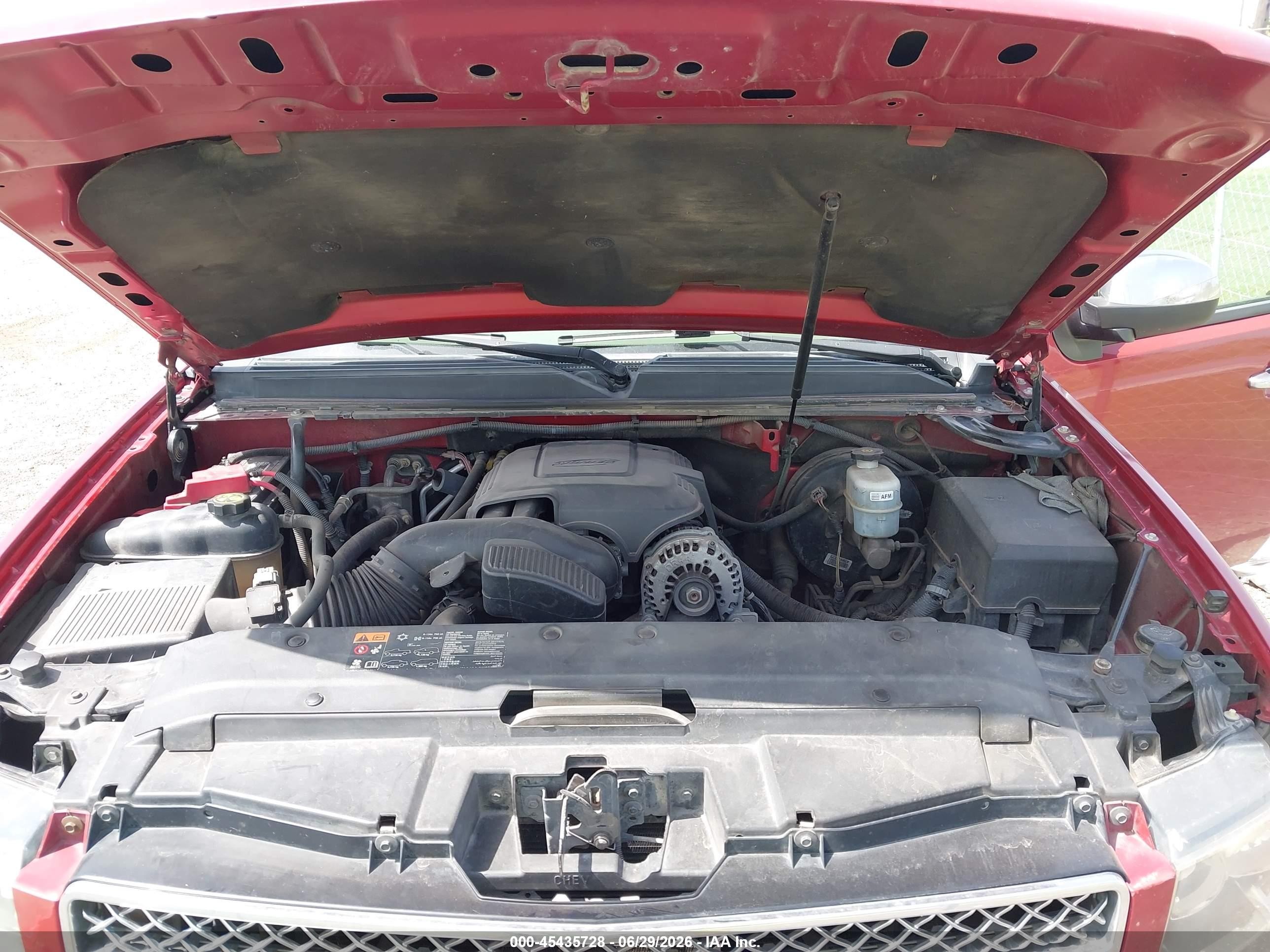 2013 Chevrolet Suburban Lt Red vin: 1GNSCJE05DR101848