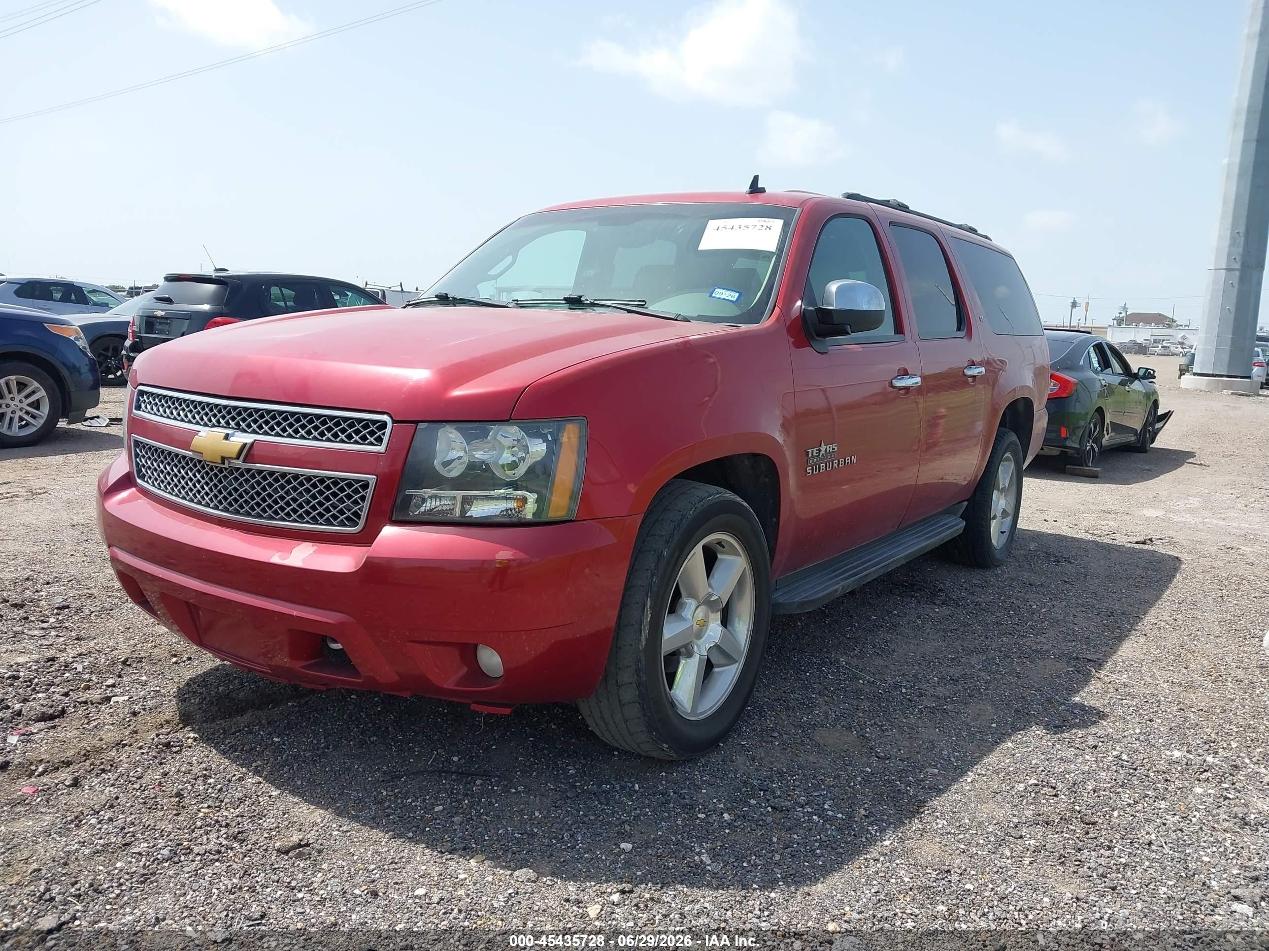 2013 Chevrolet Suburban Lt Red vin: 1GNSCJE05DR101848