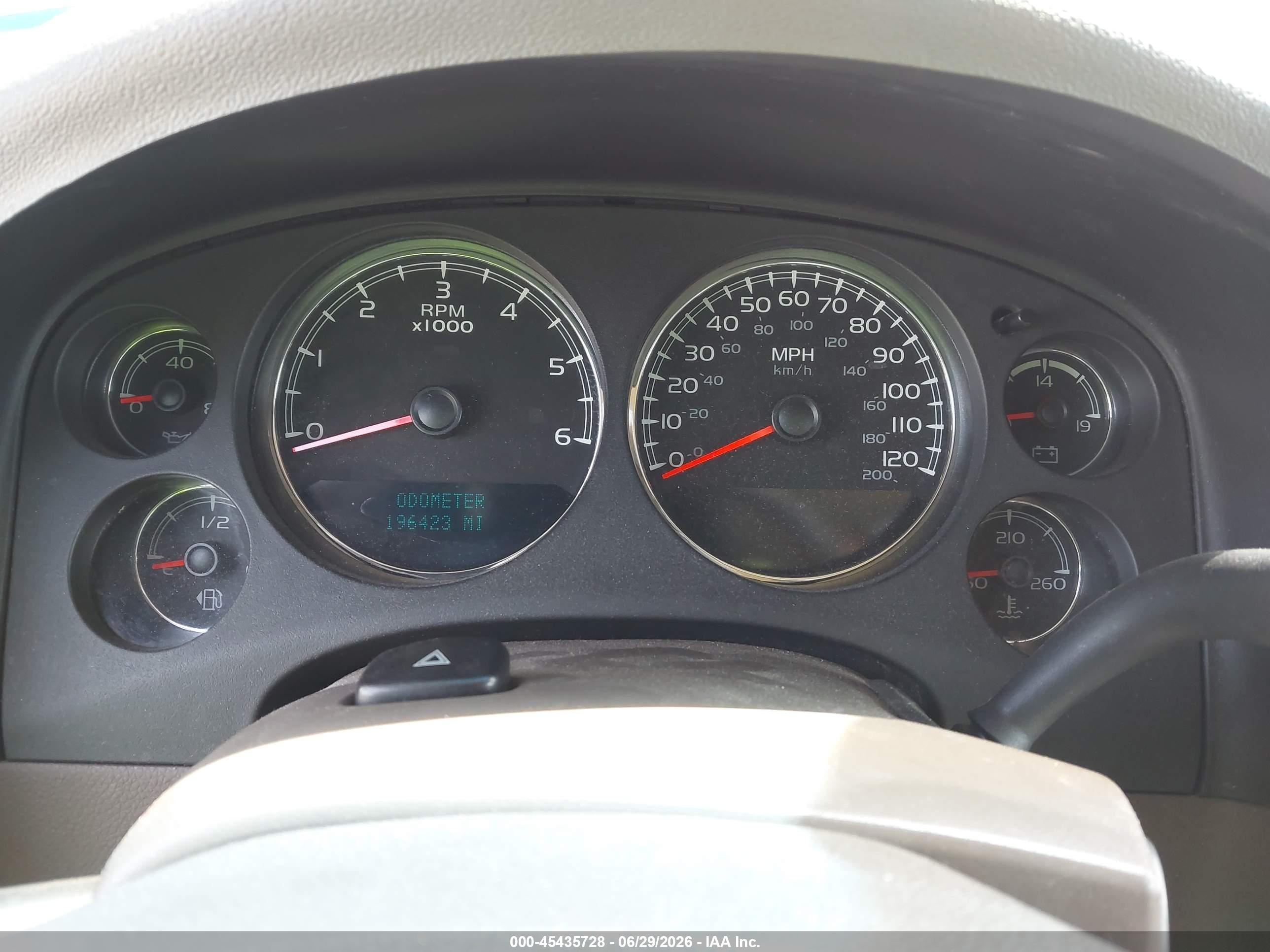 2013 Chevrolet Suburban Lt Red vin: 1GNSCJE05DR101848