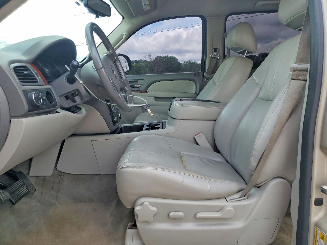 2013 Chevrolet Suburban C1500 Lt Tan vin: 1GNSCJE05DR306635