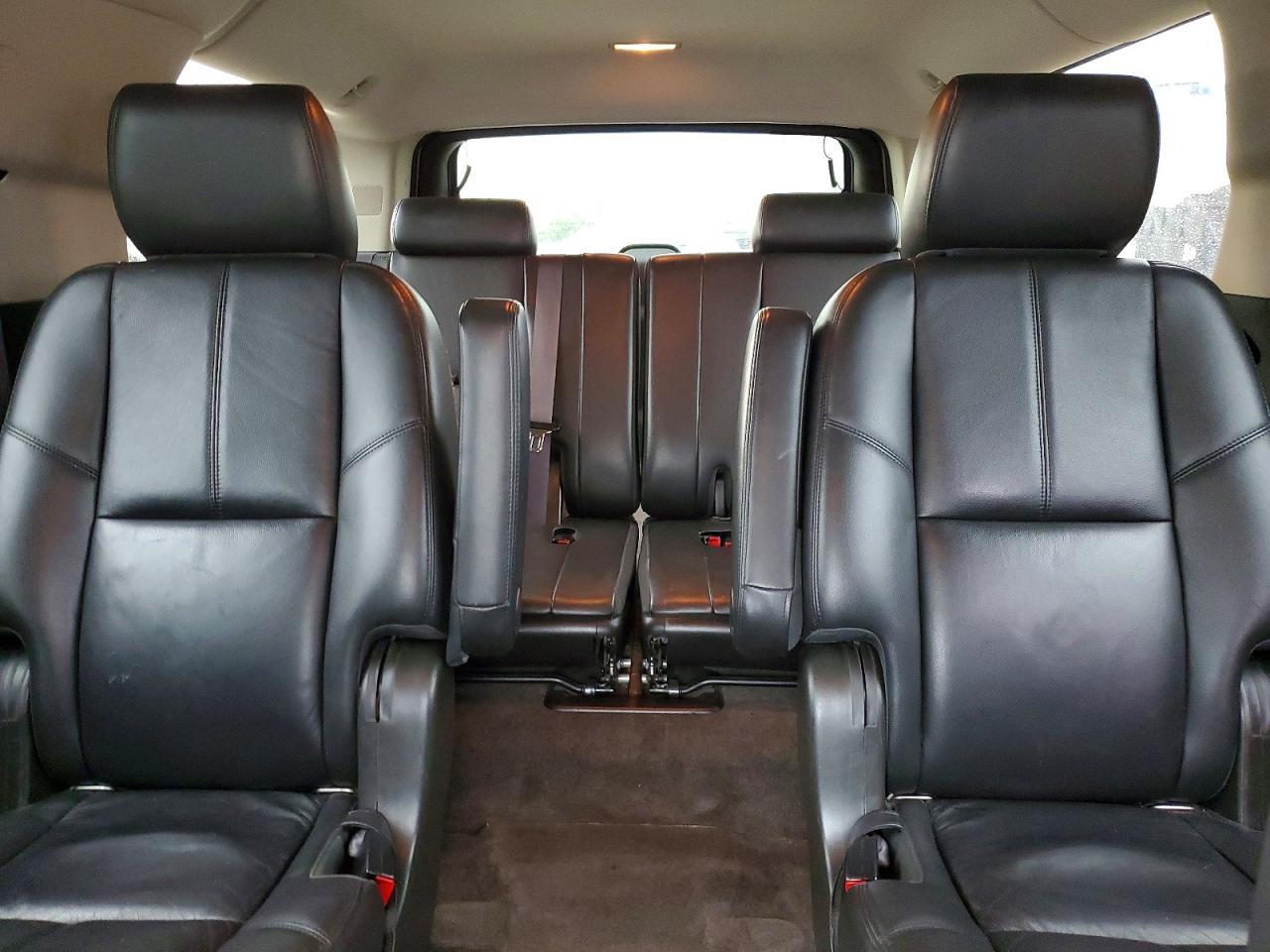 2013 Chevrolet Suburban Gold vin: 1GNSCJE05DR364602