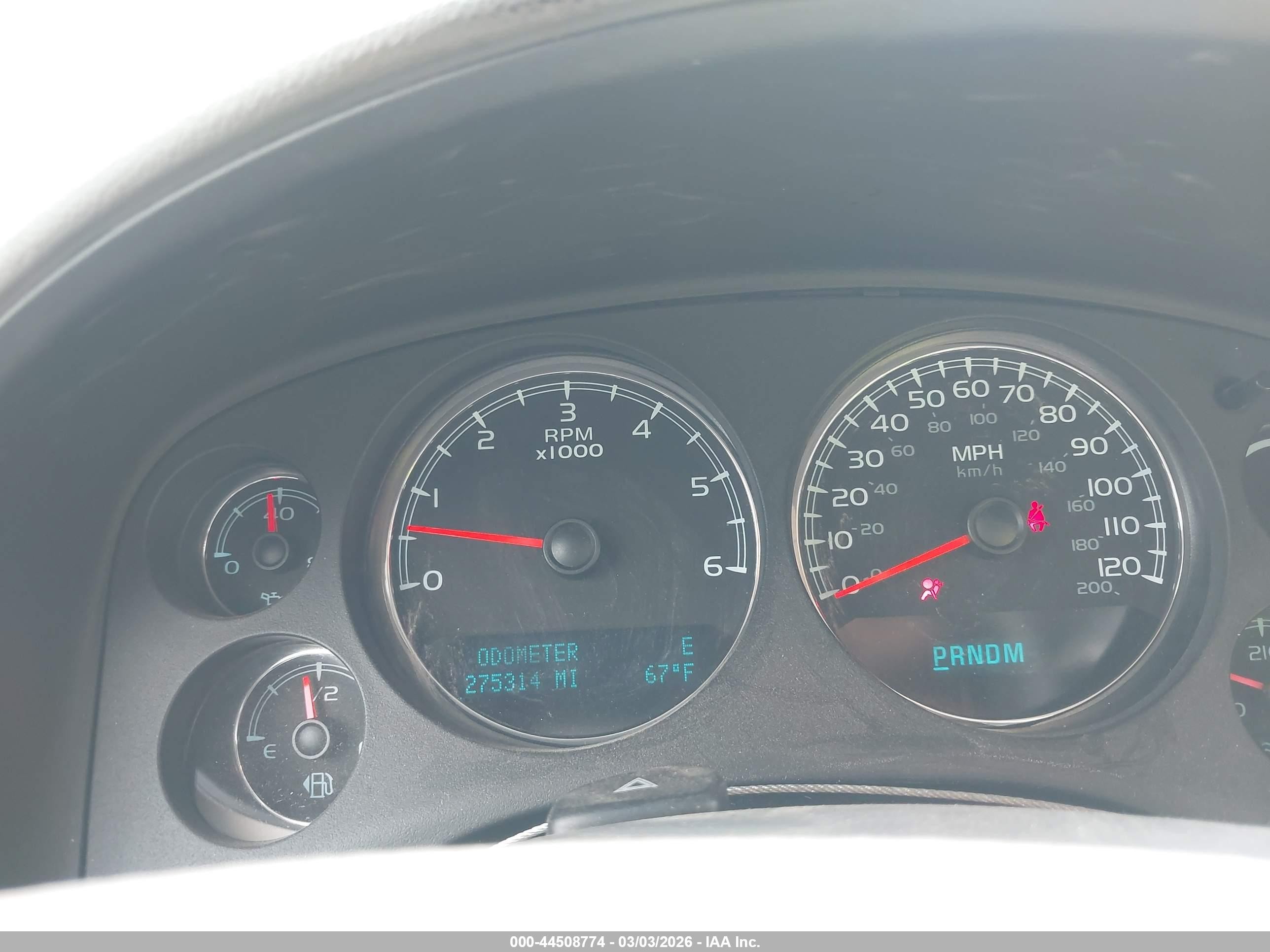2014 Chevrolet Suburban 1500 Lt White vin: 1GNSCJE05ER107473