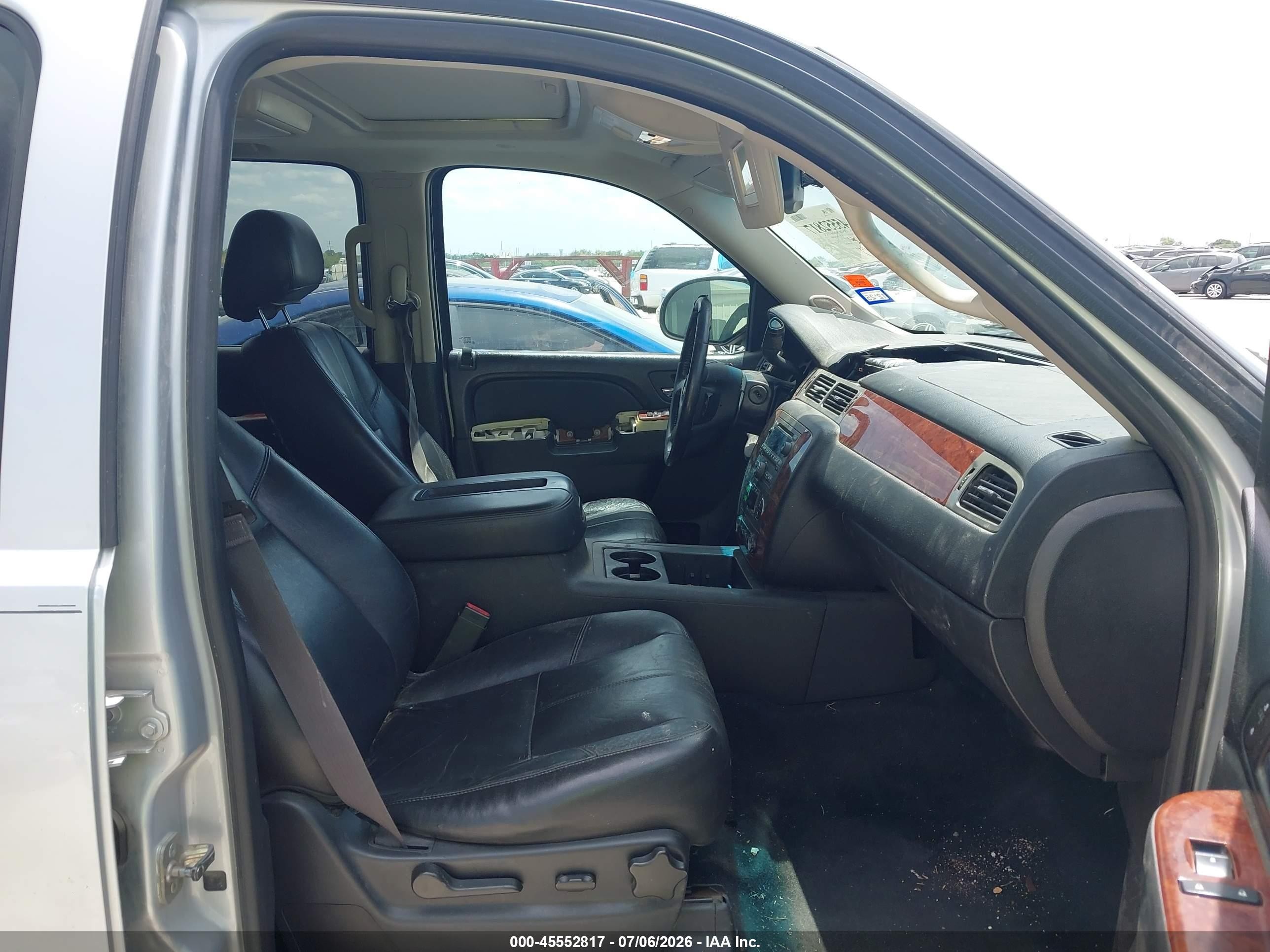 2014 Chevrolet Suburban 1500 Lt Silver vin: 1GNSCJE05ER123205
