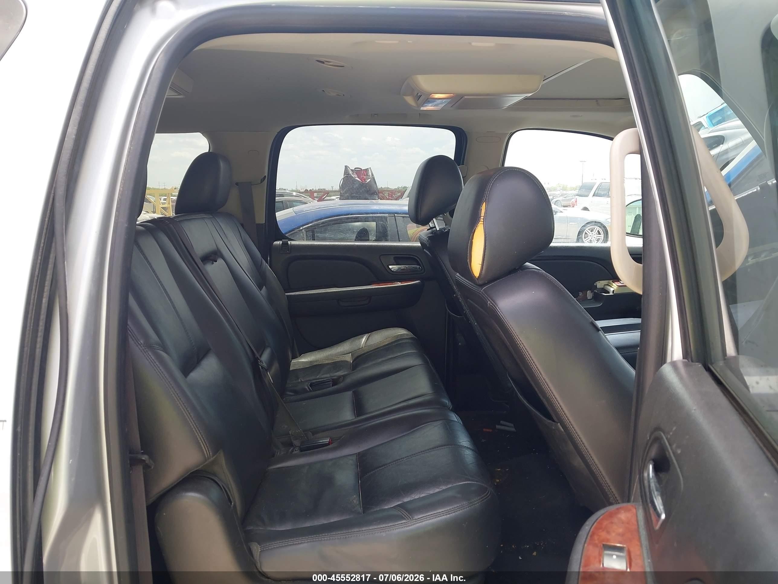 2014 Chevrolet Suburban 1500 Lt Silver vin: 1GNSCJE05ER123205