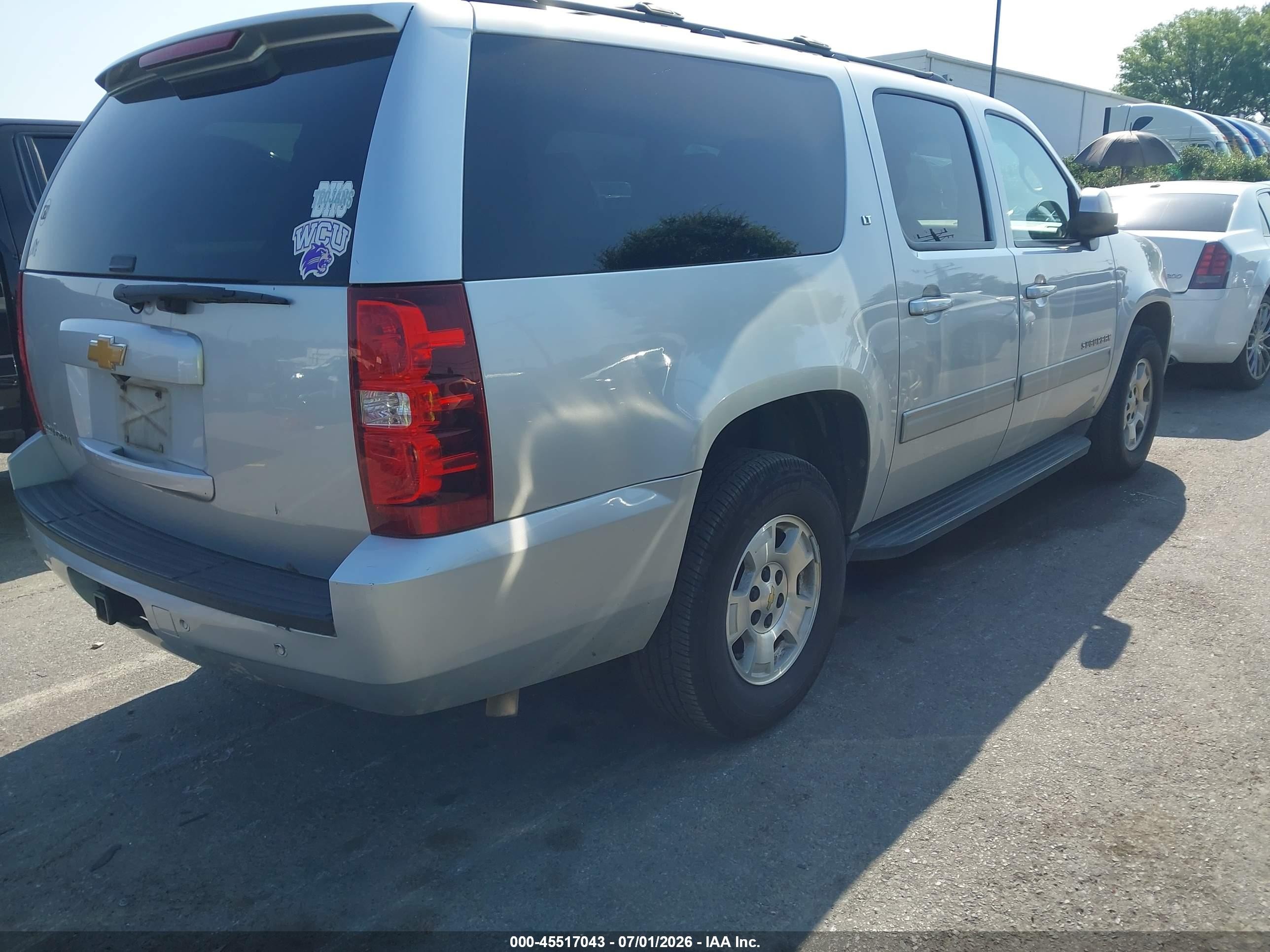 2014 Chevrolet Suburban Lt Silver vin: 1GNSCJE05ER219674