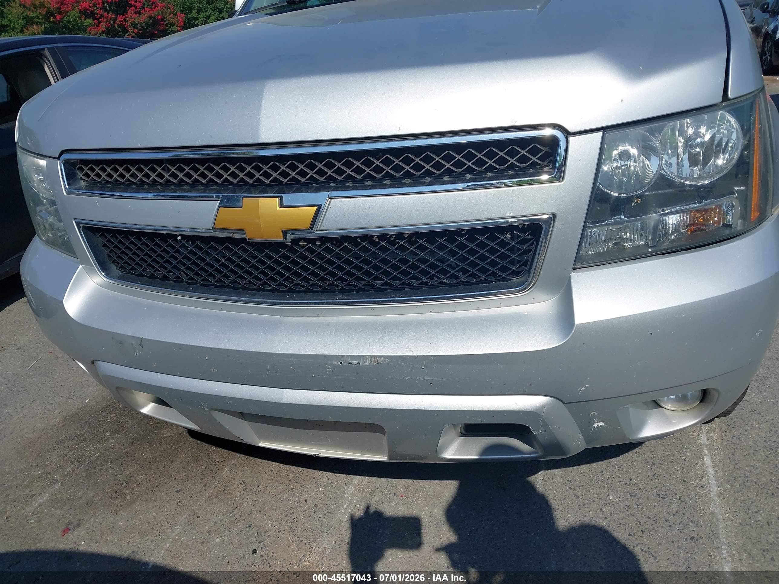 2014 Chevrolet Suburban Lt Silver vin: 1GNSCJE05ER219674