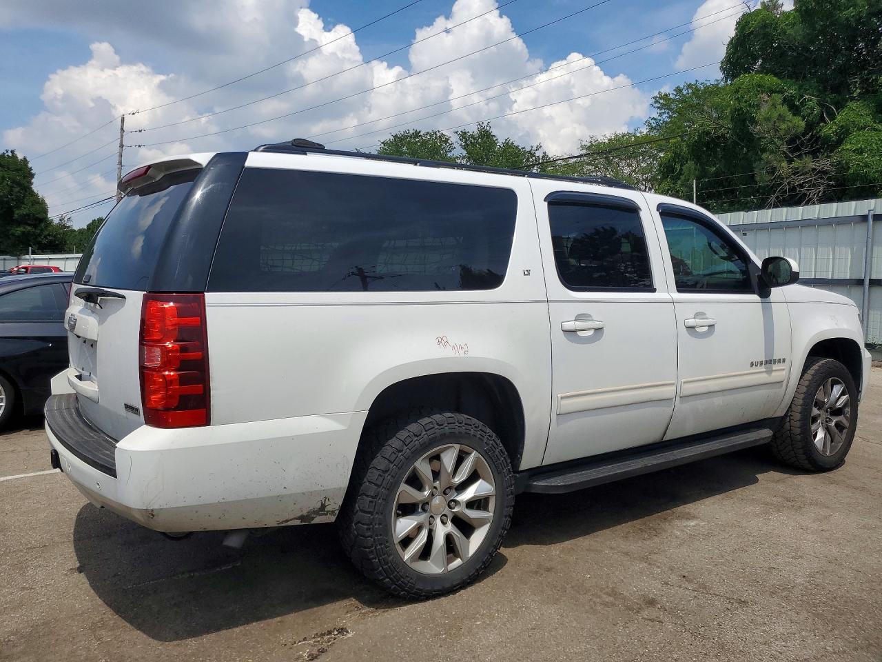 2011 Chevrolet Suburban C1500 Lt White vin: 1GNSCJE06BR230081