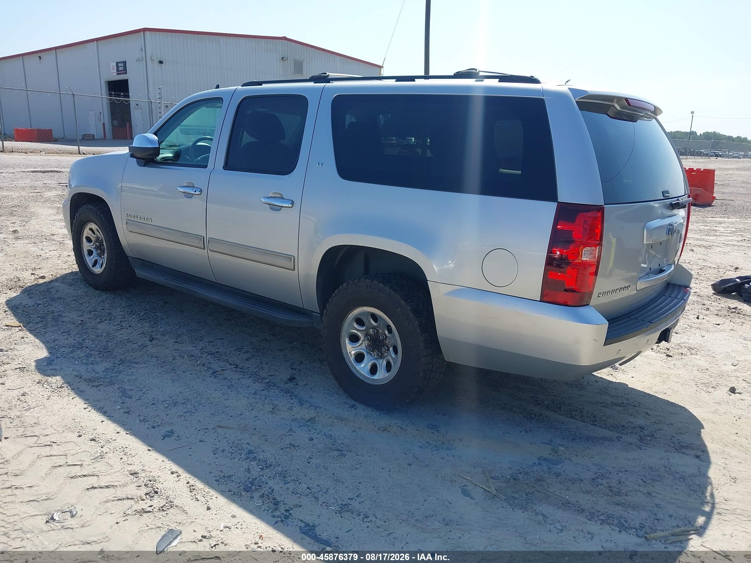 2012 Chevrolet Suburban Lt Серебряный vin: 1GNSCJE06CR204730
