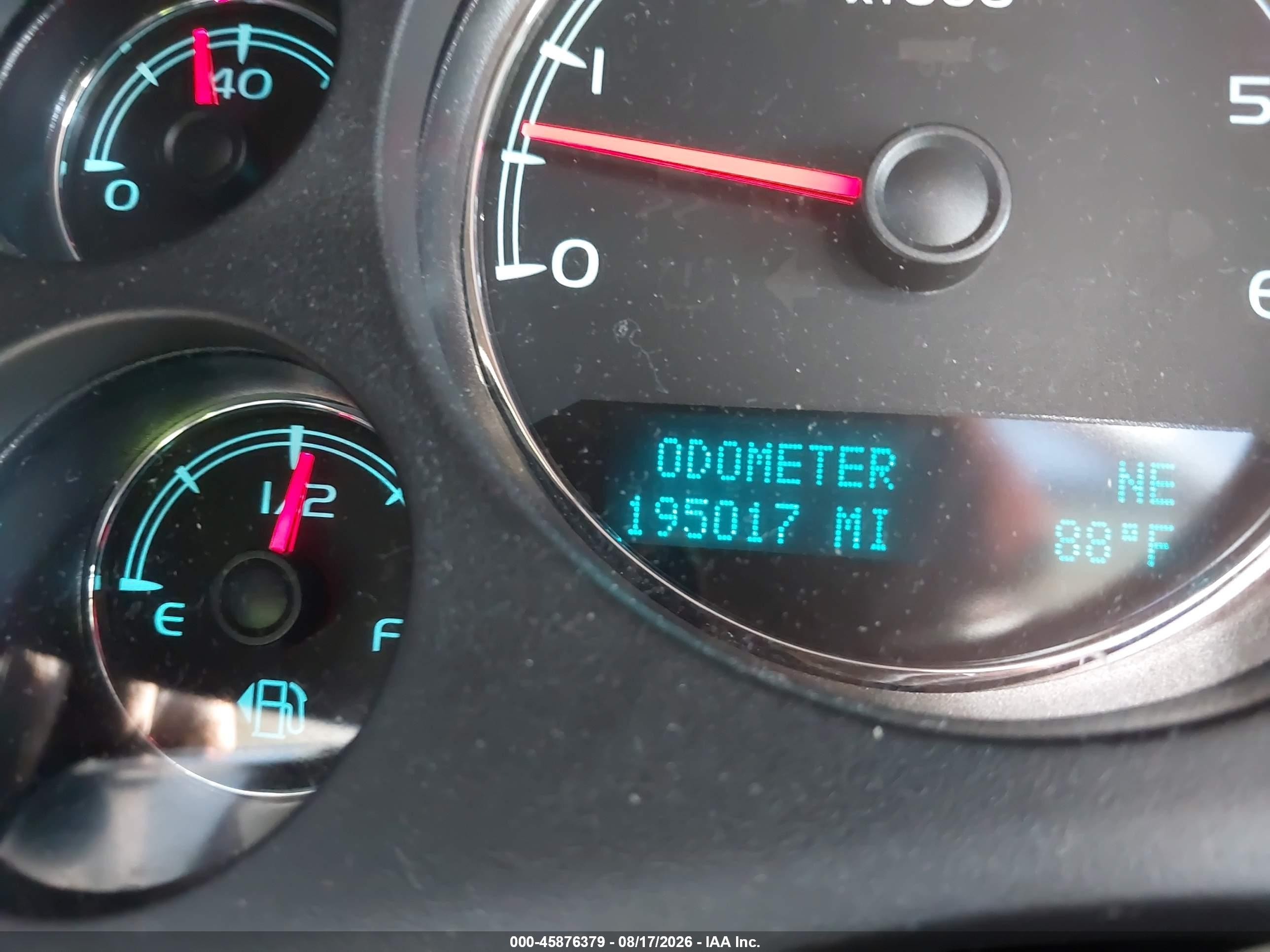 2012 Chevrolet Suburban Lt Серебряный vin: 1GNSCJE06CR204730