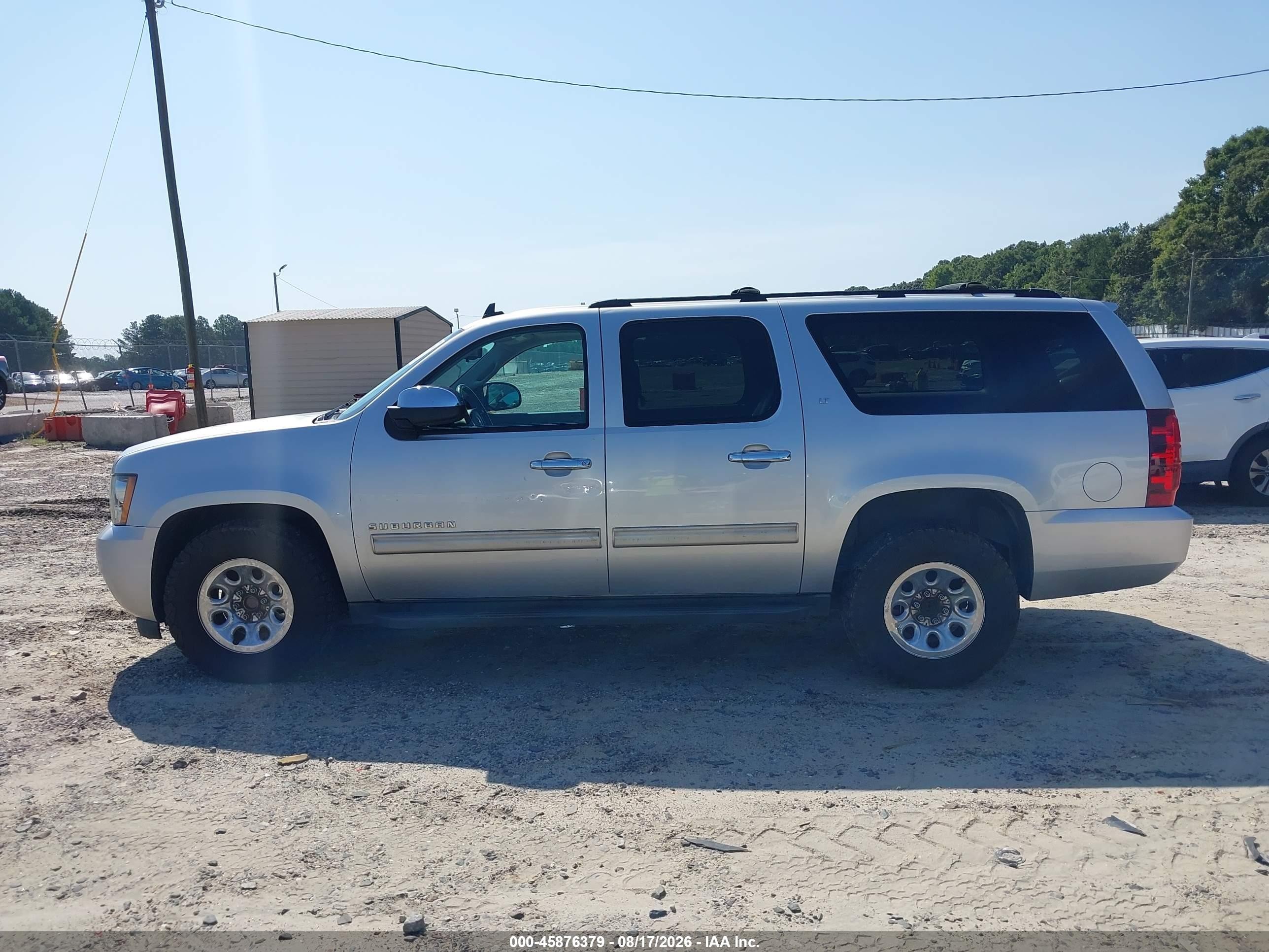 2012 Chevrolet Suburban Lt Серебряный vin: 1GNSCJE06CR204730