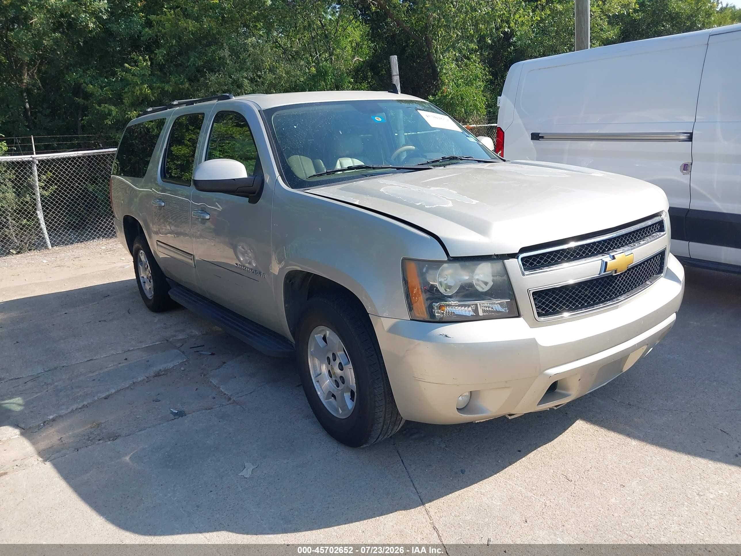 2014 Chevrolet Suburban Lt Золотой vin: 1GNSCJE06ER191710