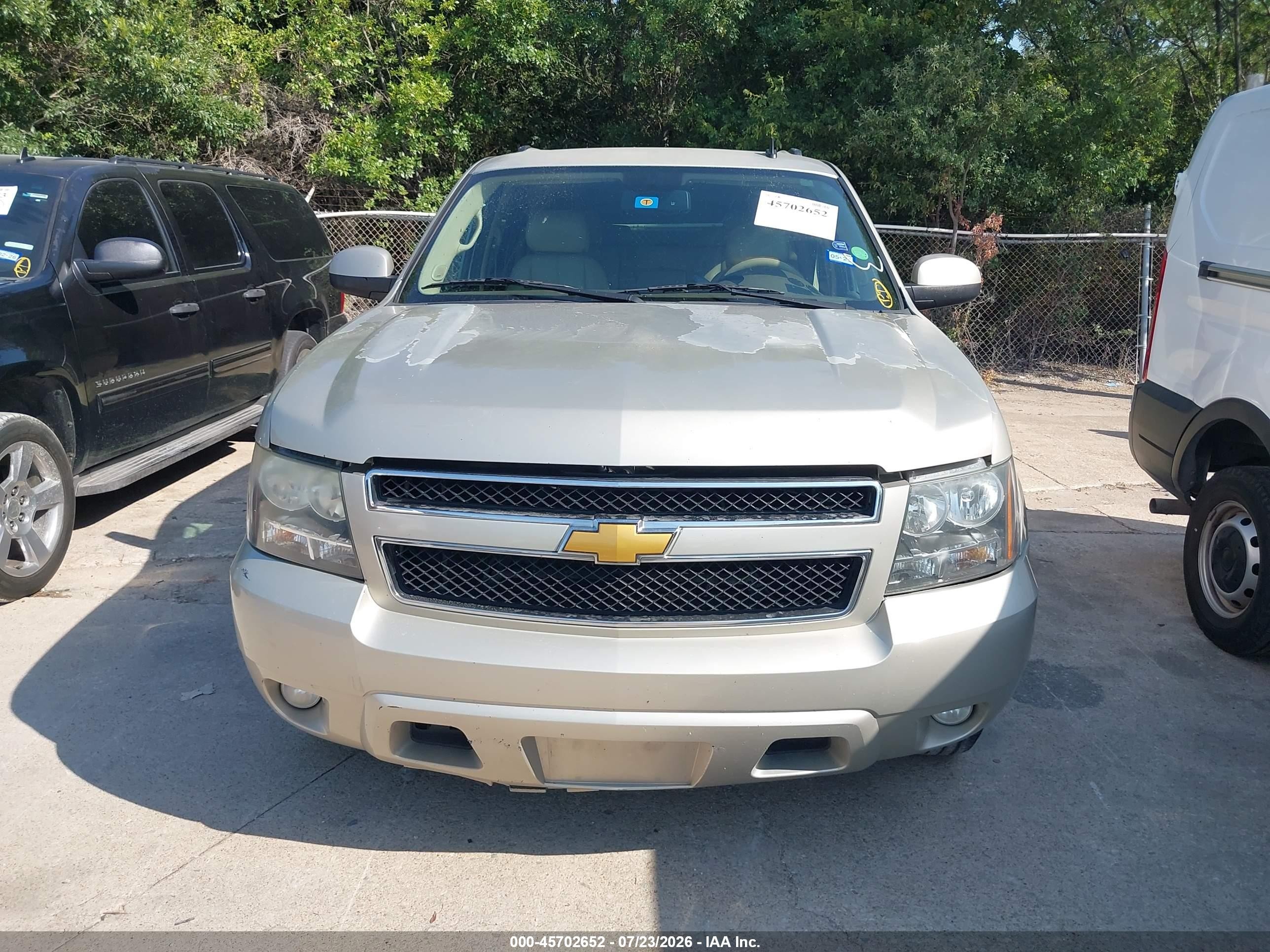 2014 Chevrolet Suburban Lt Золотой vin: 1GNSCJE06ER191710