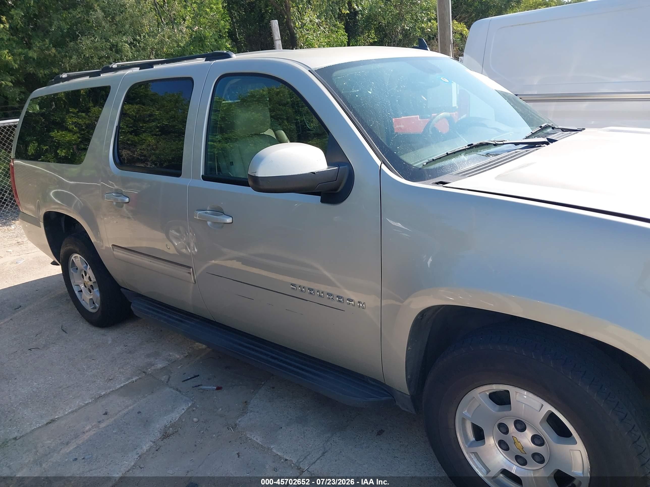 2014 Chevrolet Suburban Lt Золотой vin: 1GNSCJE06ER191710