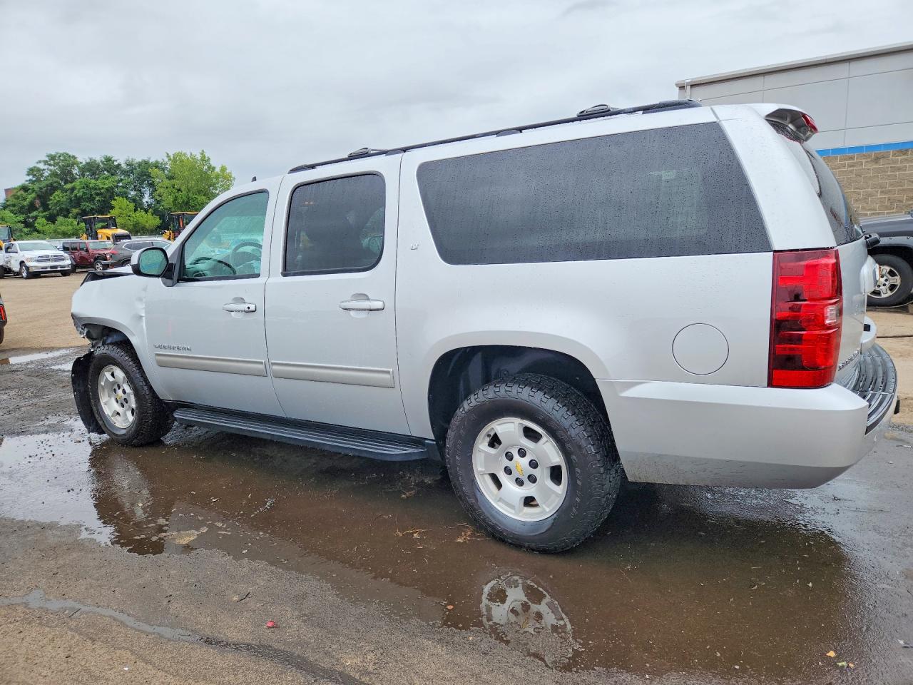 2014 Chevrolet Suburban C1500 Lt Silver vin: 1GNSCJE06ER197569