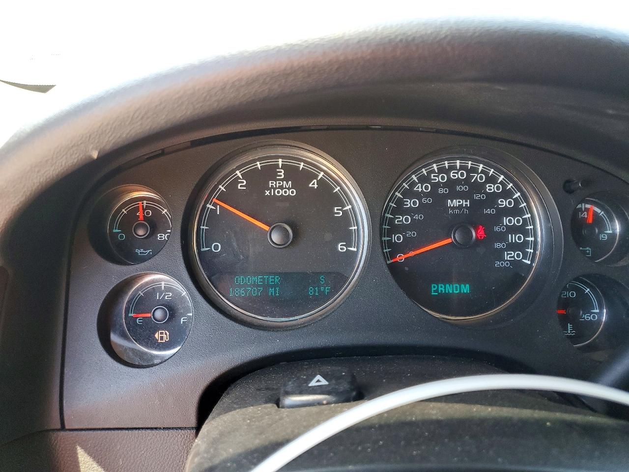 2014 Chevrolet Suburban C1500 Lt Черный vin: 1GNSCJE06ER230036