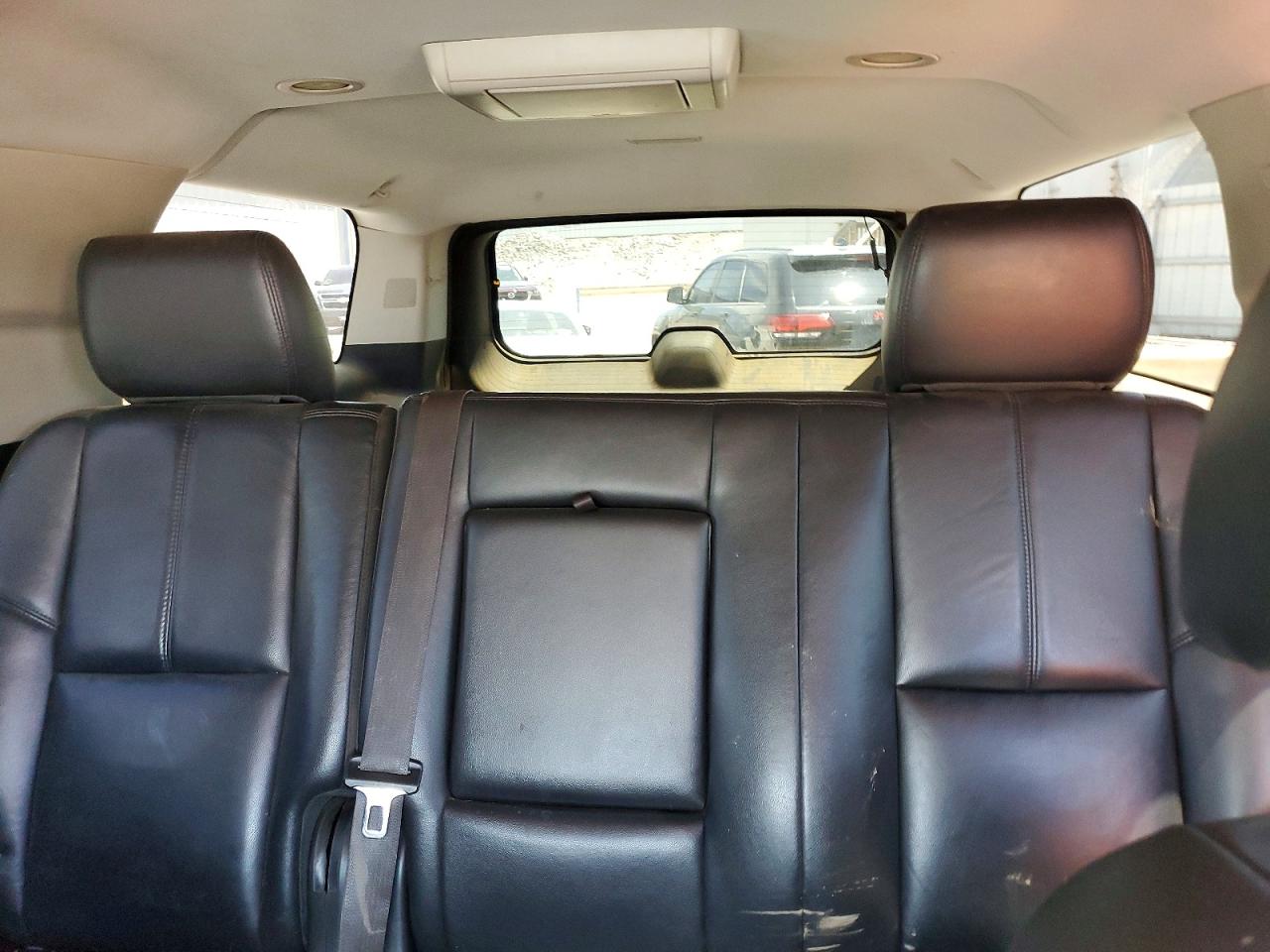 2014 Chevrolet Suburban C1500 Lt Черный vin: 1GNSCJE06ER230036