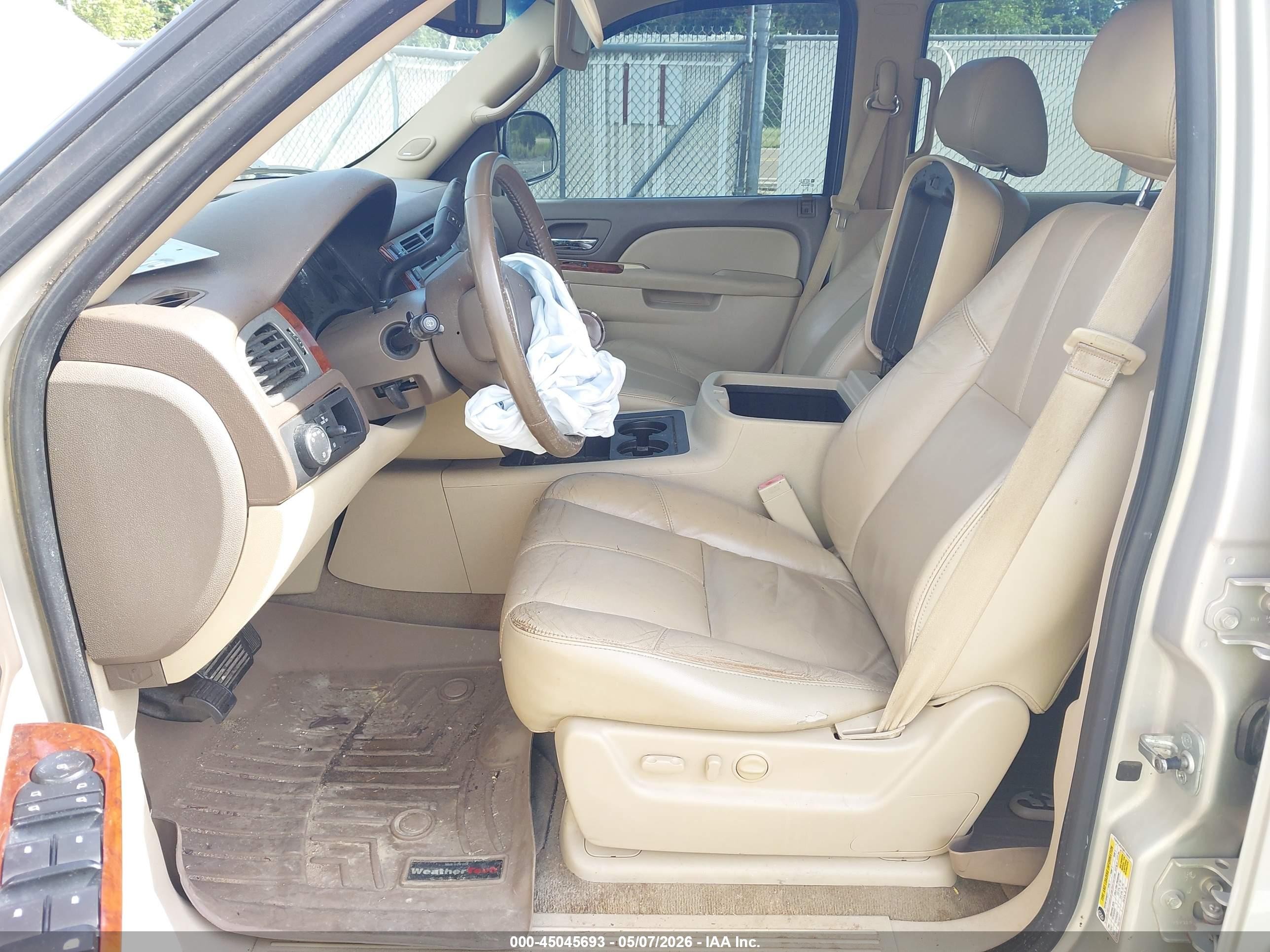2011 Chevrolet Suburban 1500 Lt1 Бежевый vin: 1GNSCJE07BR116655