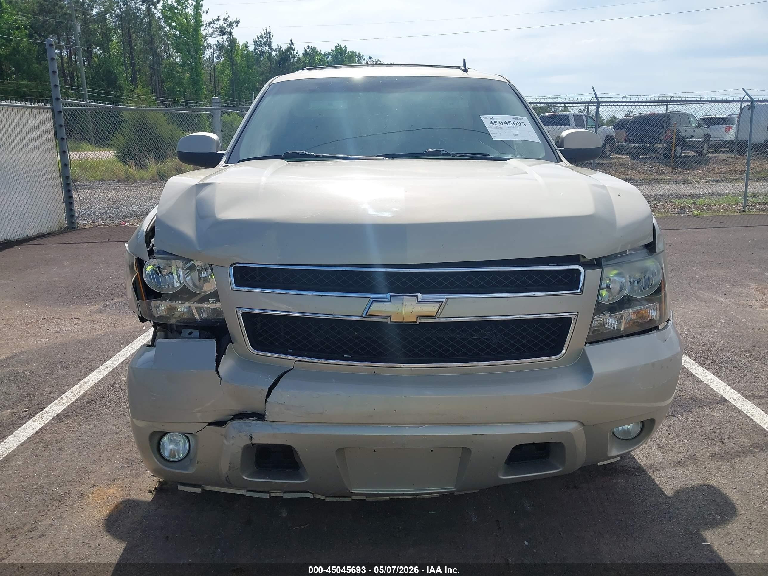 2011 Chevrolet Suburban 1500 Lt1 Бежевый vin: 1GNSCJE07BR116655