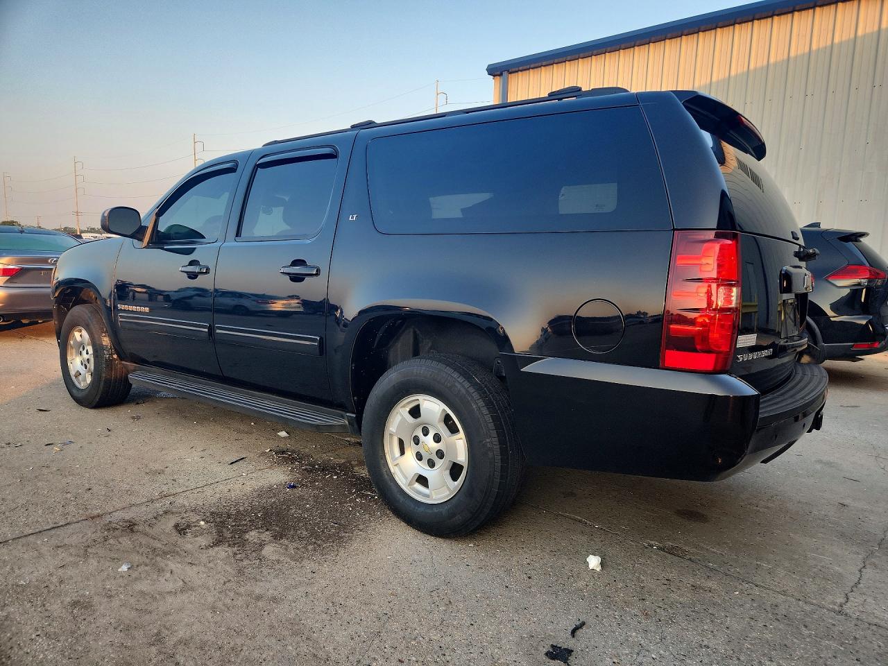 2012 Chevrolet Suburban C1500 Lt Black vin: 1GNSCJE07CR304576