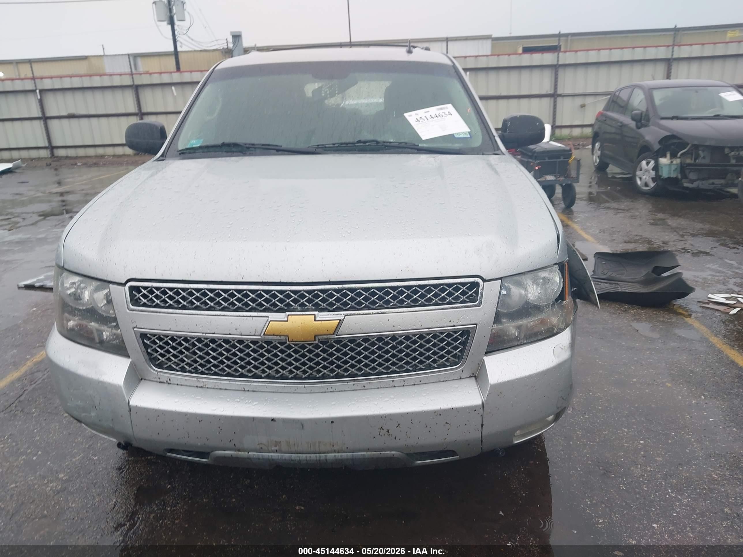 2013 Chevrolet Suburban 1500 Lt Gray vin: 1GNSCJE07DR221649