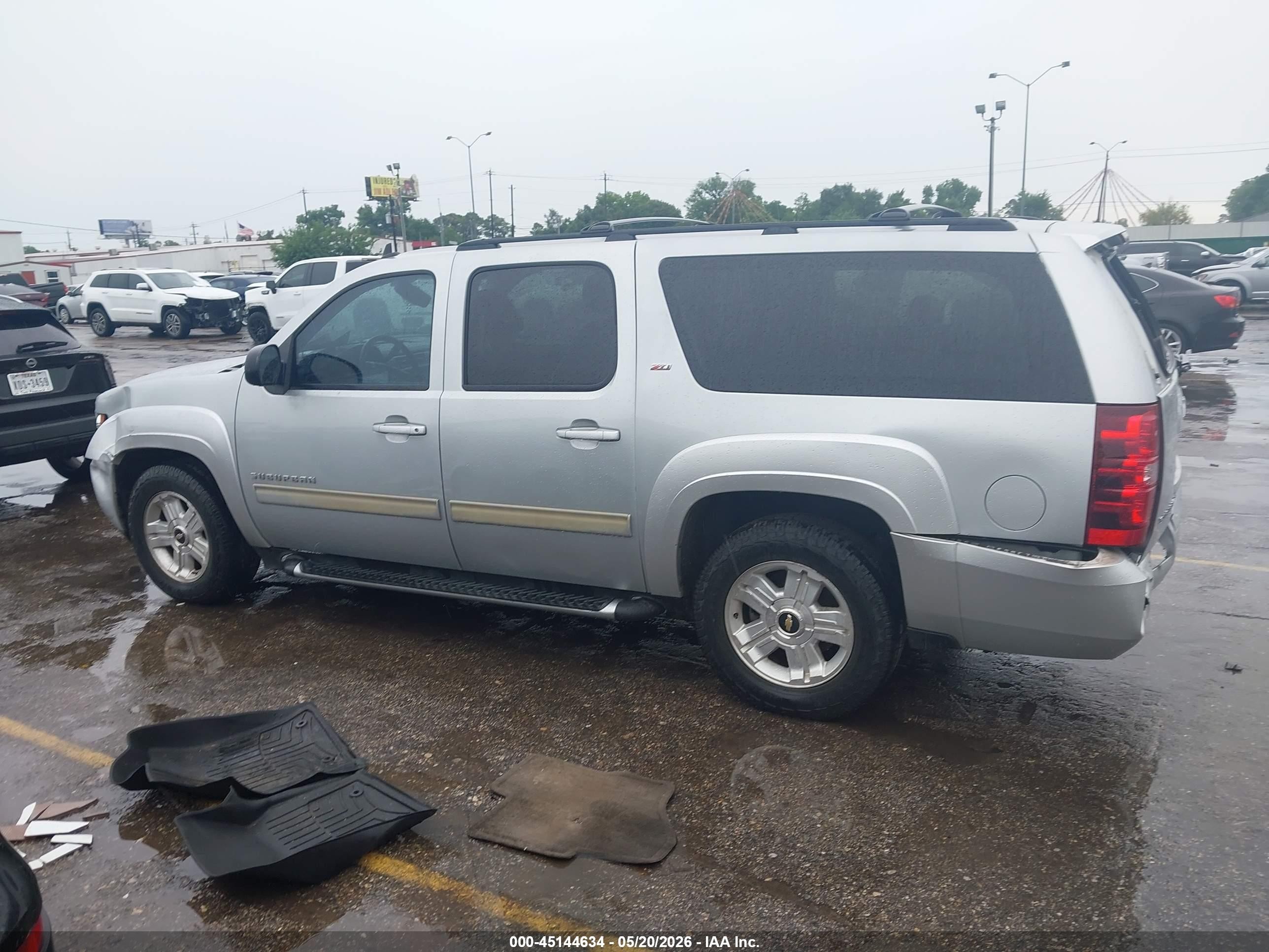 2013 Chevrolet Suburban 1500 Lt Gray vin: 1GNSCJE07DR221649