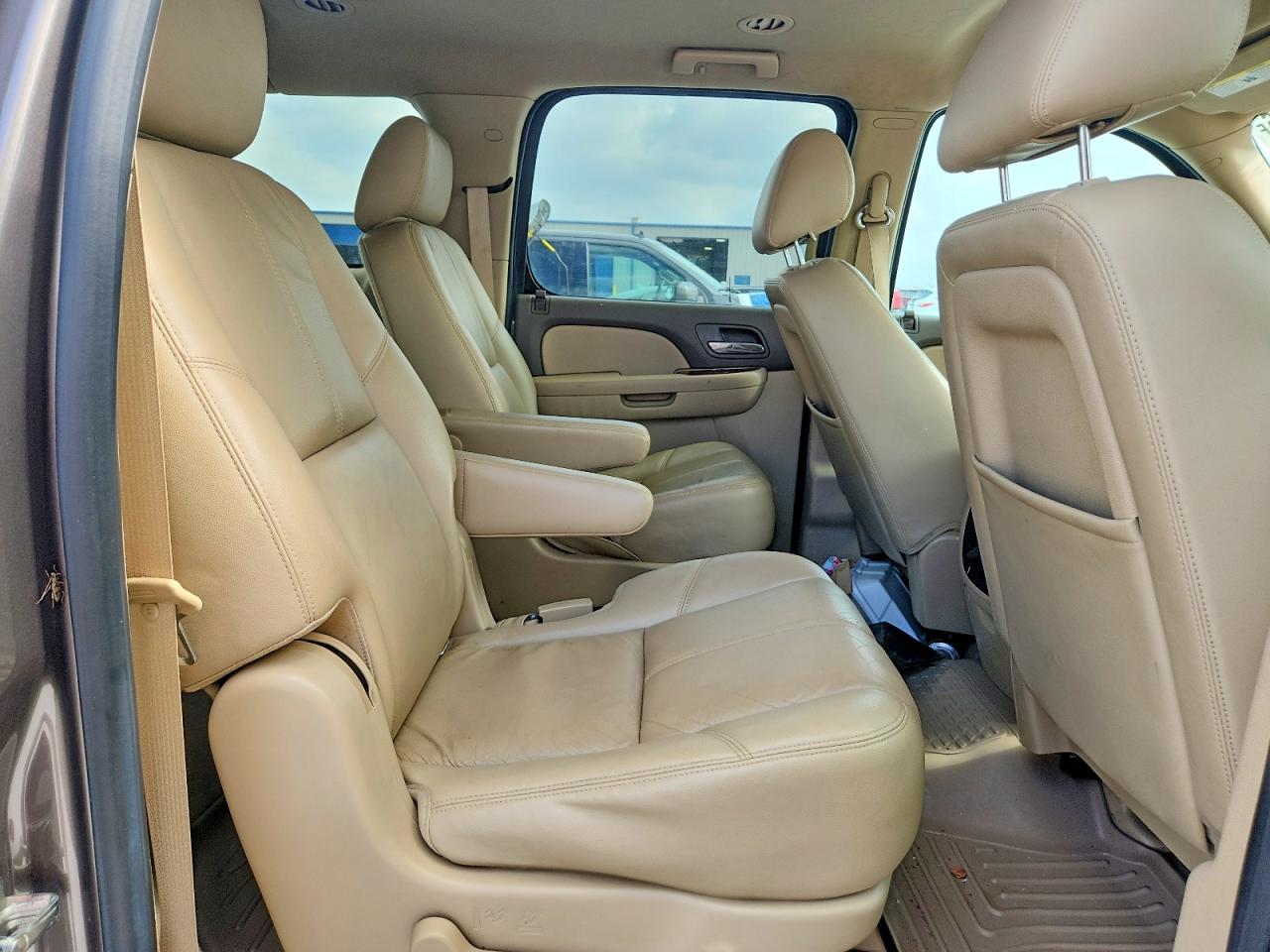 2014 Chevrolet Suburban C1500 Lt Brown vin: 1GNSCJE07ER230238