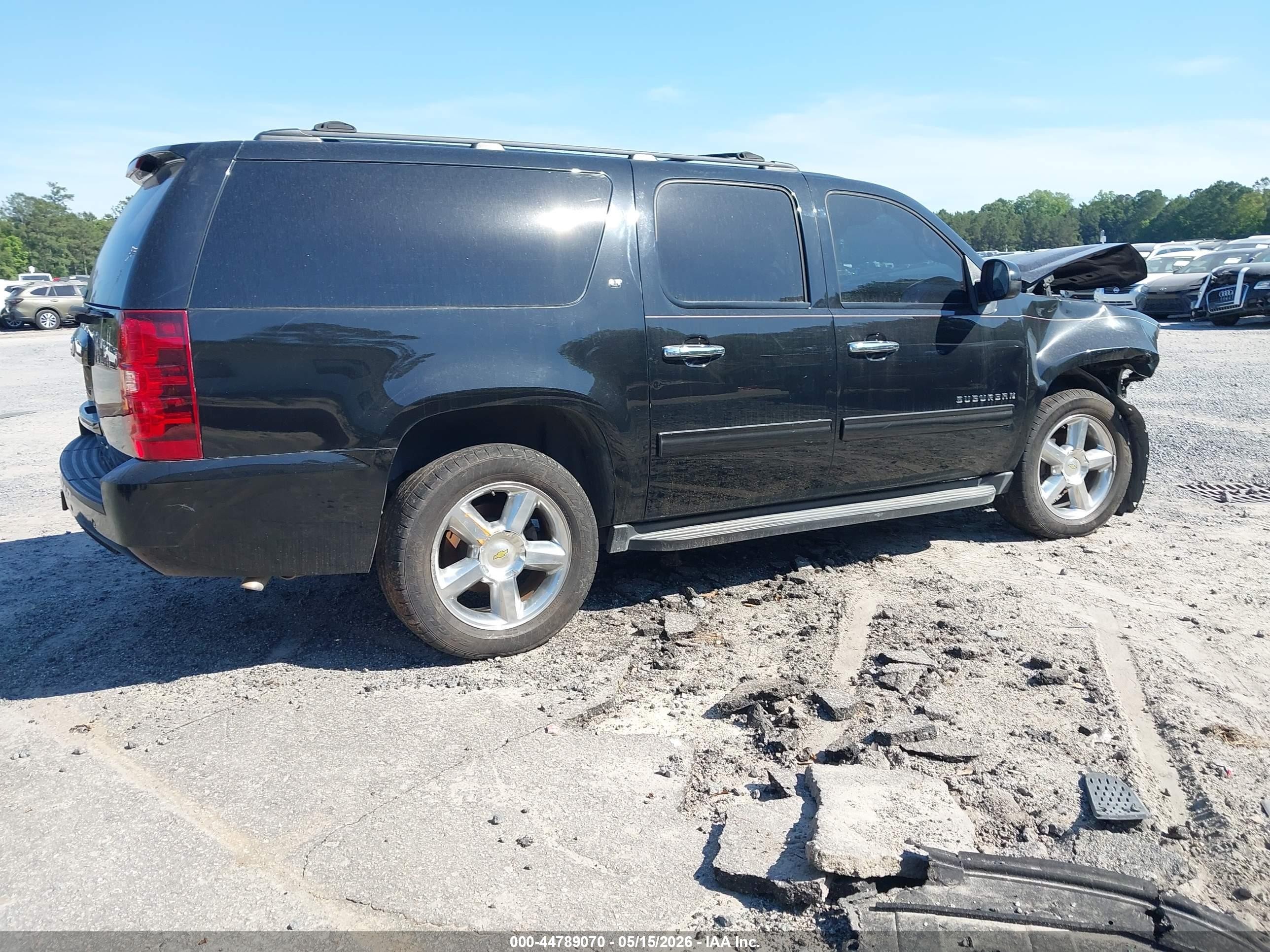 2014 Chevrolet Suburban 1500 Lt Черный vin: 1GNSCJE07ER246505