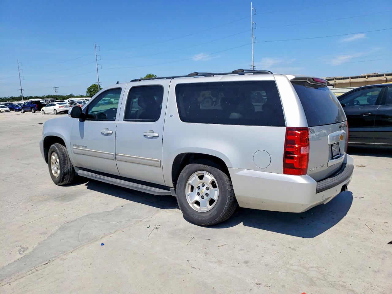 2013 Chevrolet Suburban C1500 Lt Silver vin: 1GNSCJE08DR116697