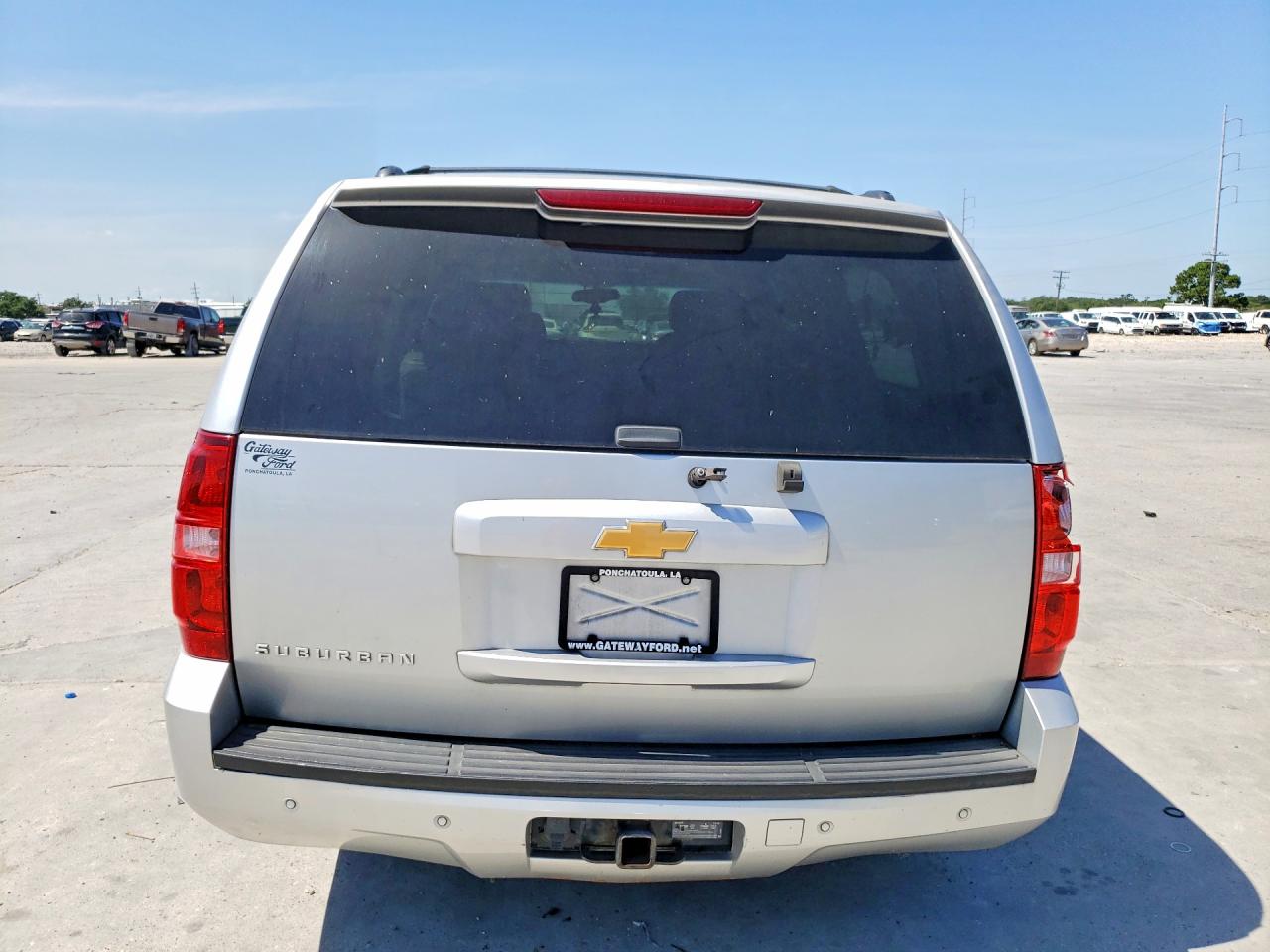 2013 Chevrolet Suburban C1500 Lt Silver vin: 1GNSCJE08DR116697