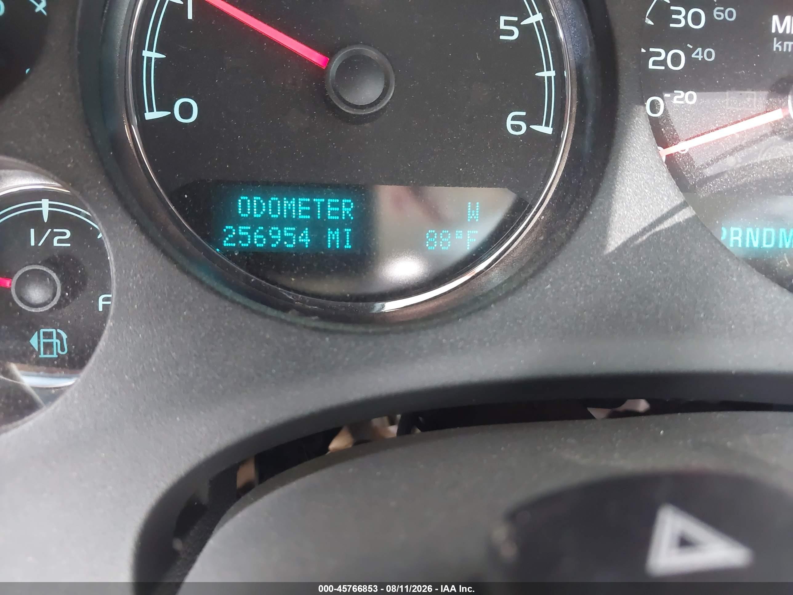 2013 Chevrolet Suburban 1500 Lt Silver vin: 1GNSCJE08DR268088