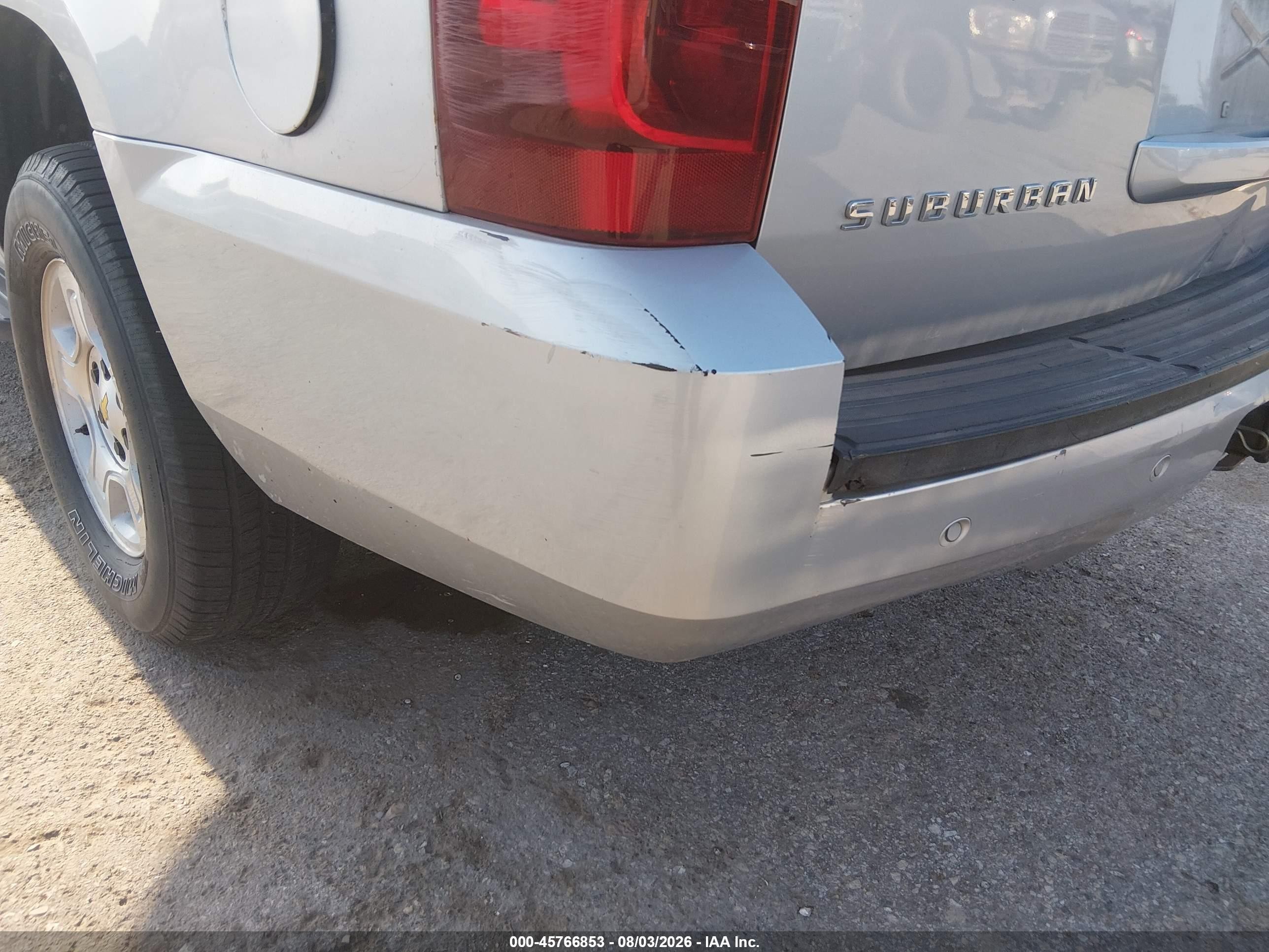 2013 Chevrolet Suburban 1500 Lt Silver vin: 1GNSCJE08DR268088