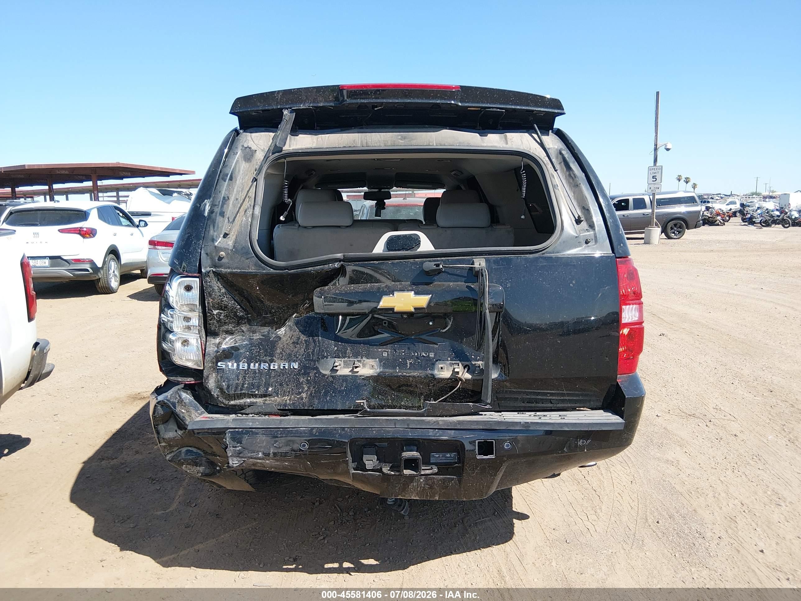 2014 Chevrolet Suburban Lt Черный vin: 1GNSCJE08ER108892