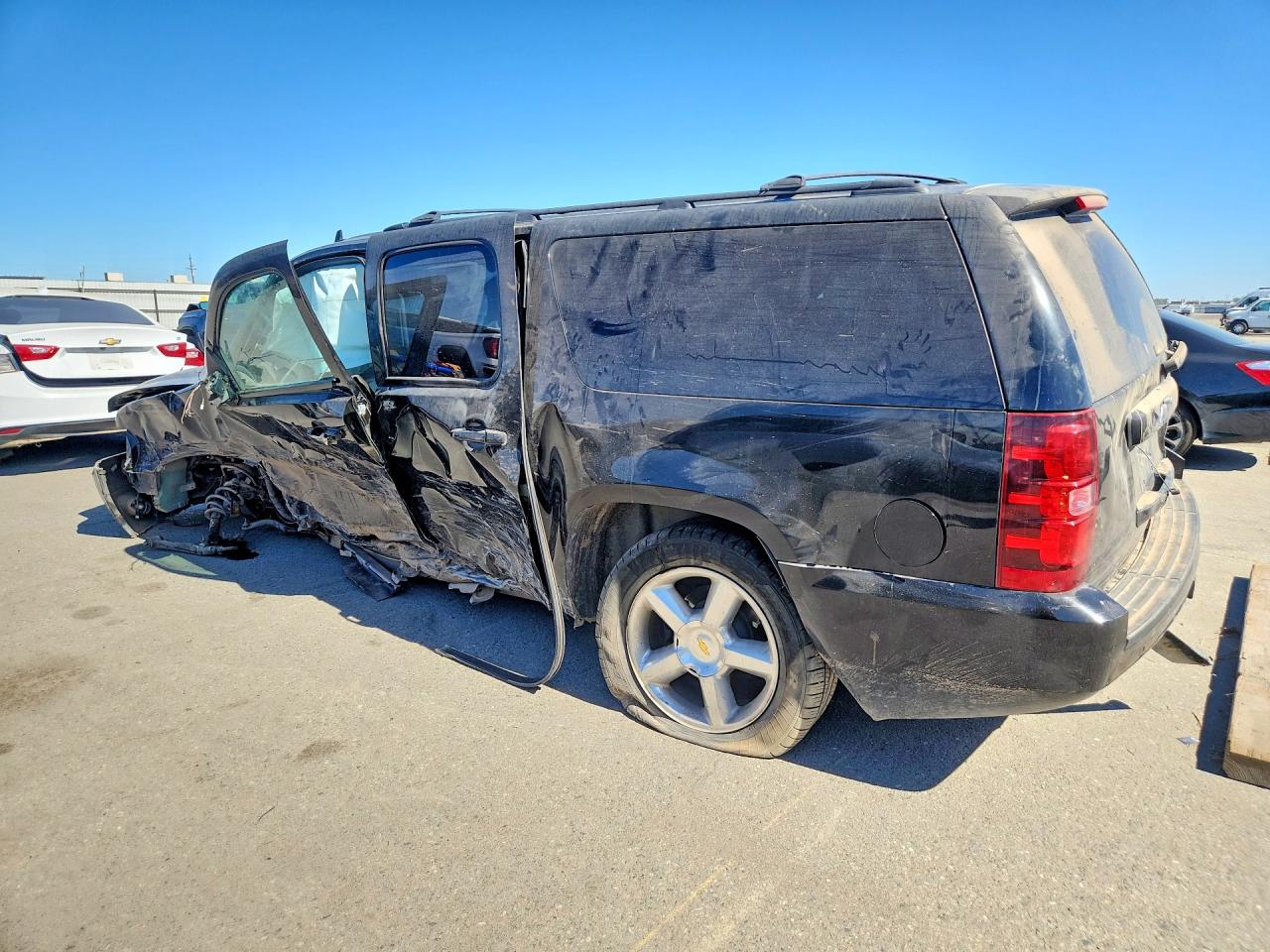 2013 Chevrolet Suburban C1500 Lt Black vin: 1GNSCJE09DR279505