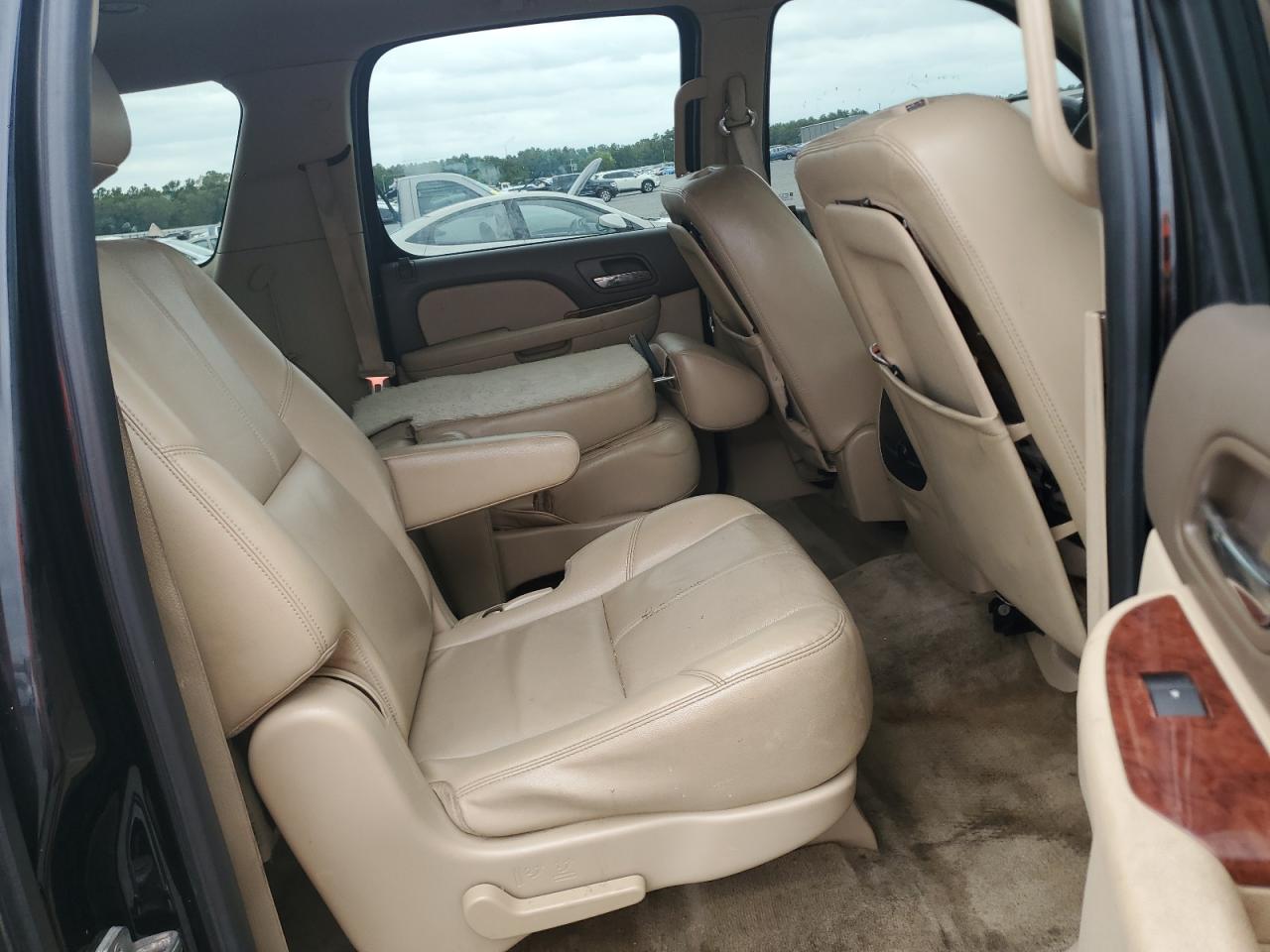 2014 Chevrolet Suburban C1500 Lt Black vin: 1GNSCJE09ER132165