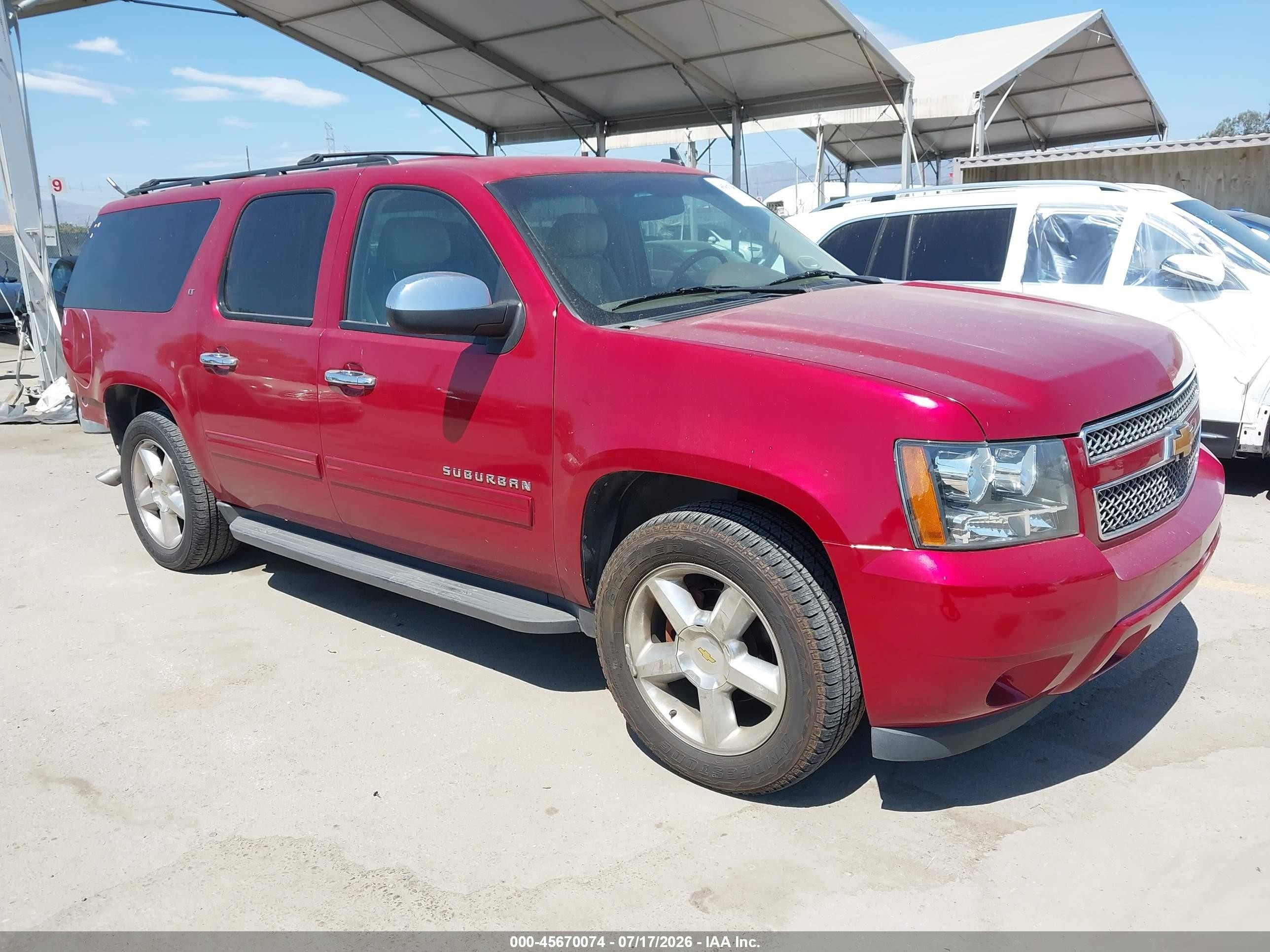 2014 Chevrolet Suburban Lt Красный vin: 1GNSCJE09ER158023