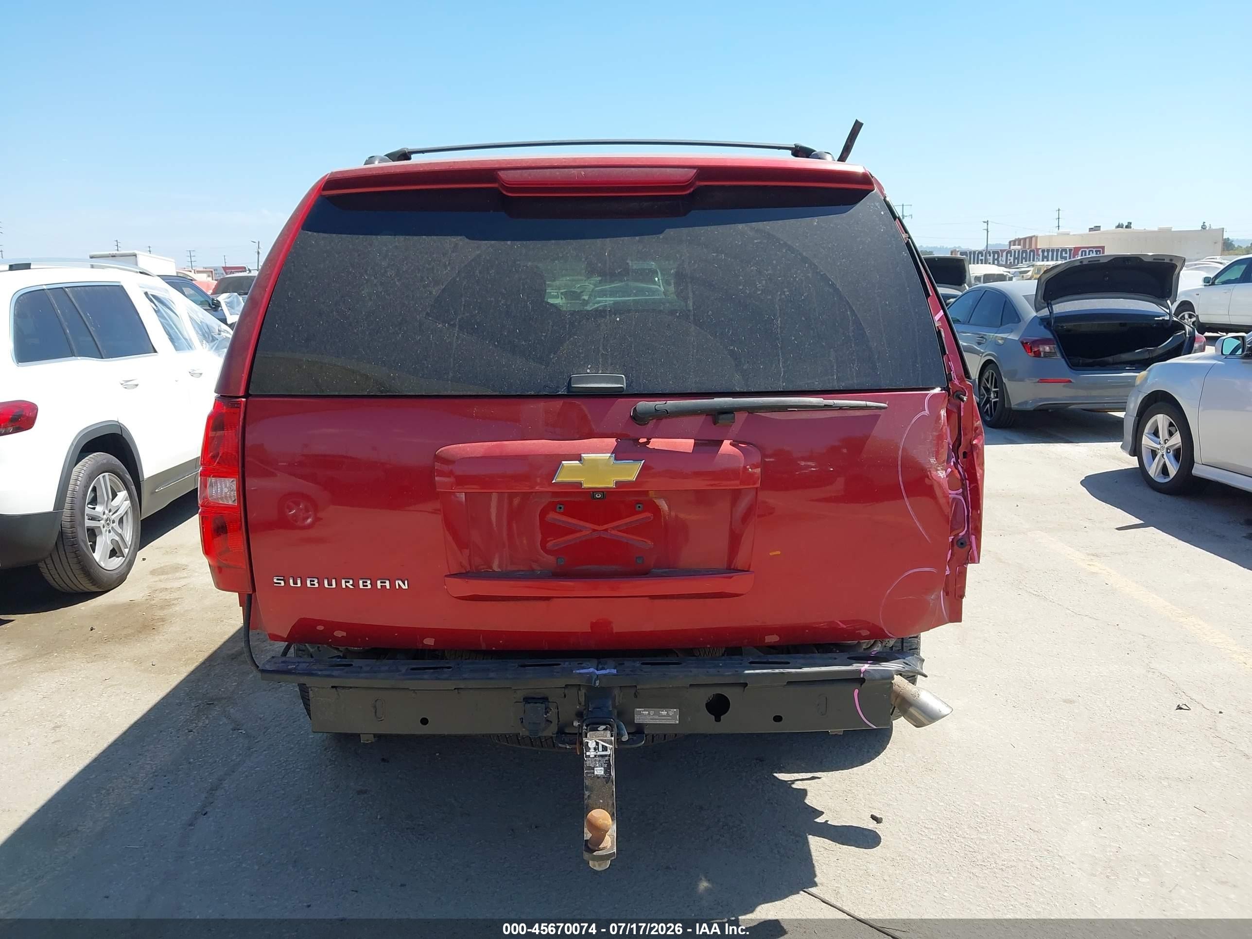 2014 Chevrolet Suburban Lt Красный vin: 1GNSCJE09ER158023