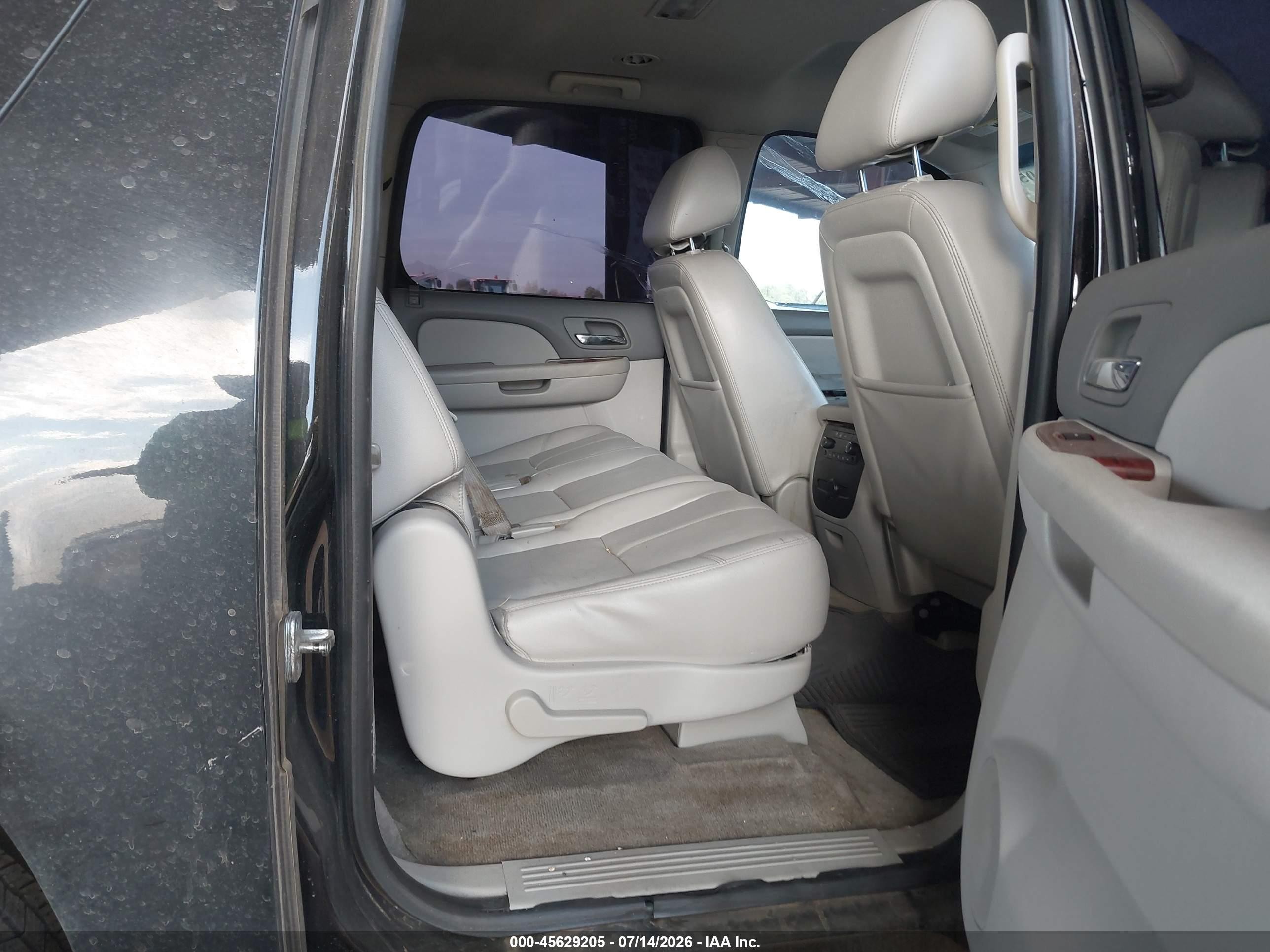 2013 Chevrolet Suburban Lt Black vin: 1GNSCJE0XDR244701