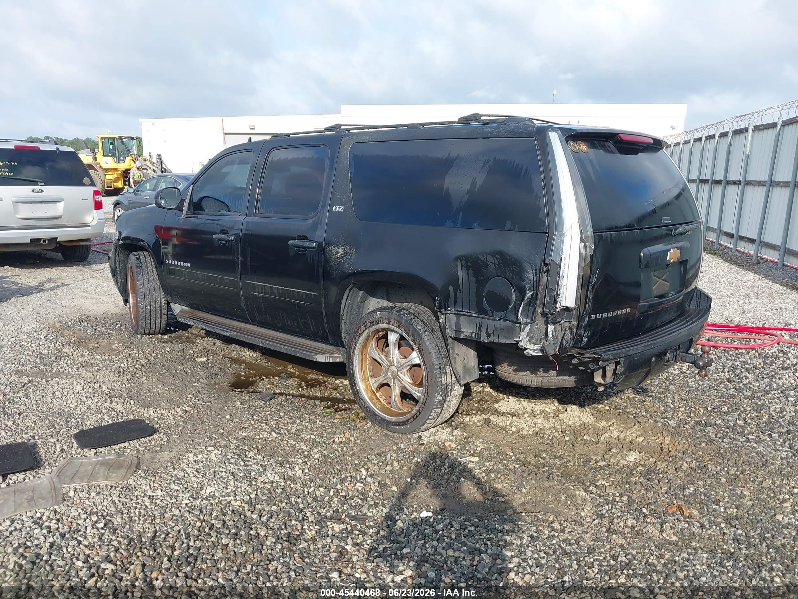 2013 Chevrolet Suburban Lt Black vin: 1GNSCJE0XDR347200