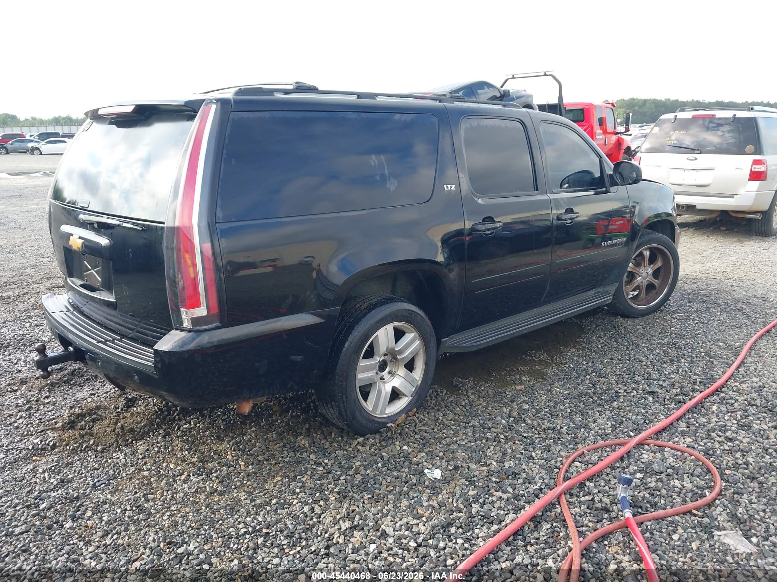 2013 Chevrolet Suburban Lt Black vin: 1GNSCJE0XDR347200