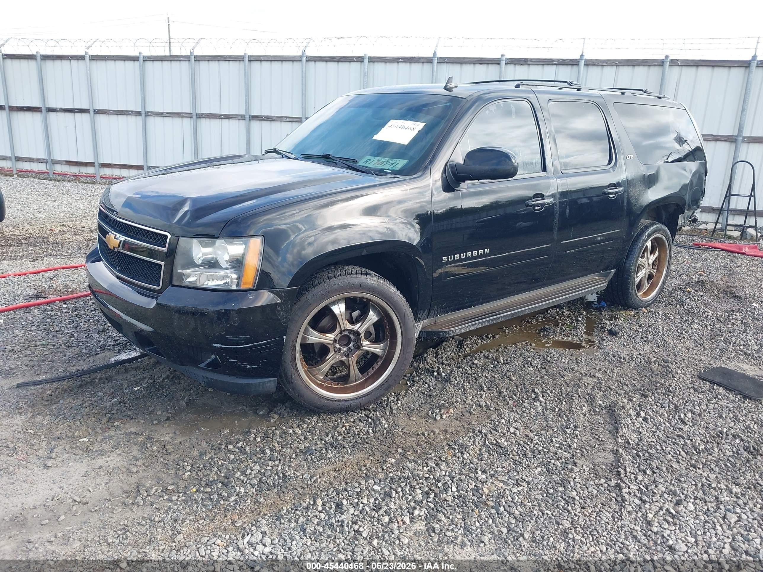 2013 Chevrolet Suburban Lt Black vin: 1GNSCJE0XDR347200