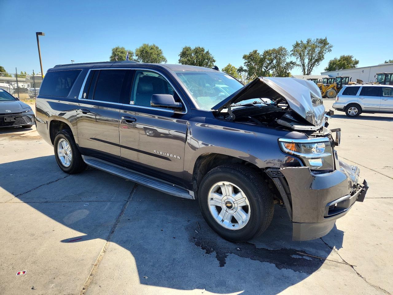 2015 Chevrolet Suburban C1500 Lt Gray vin: 1GNSCJKC0FR227066
